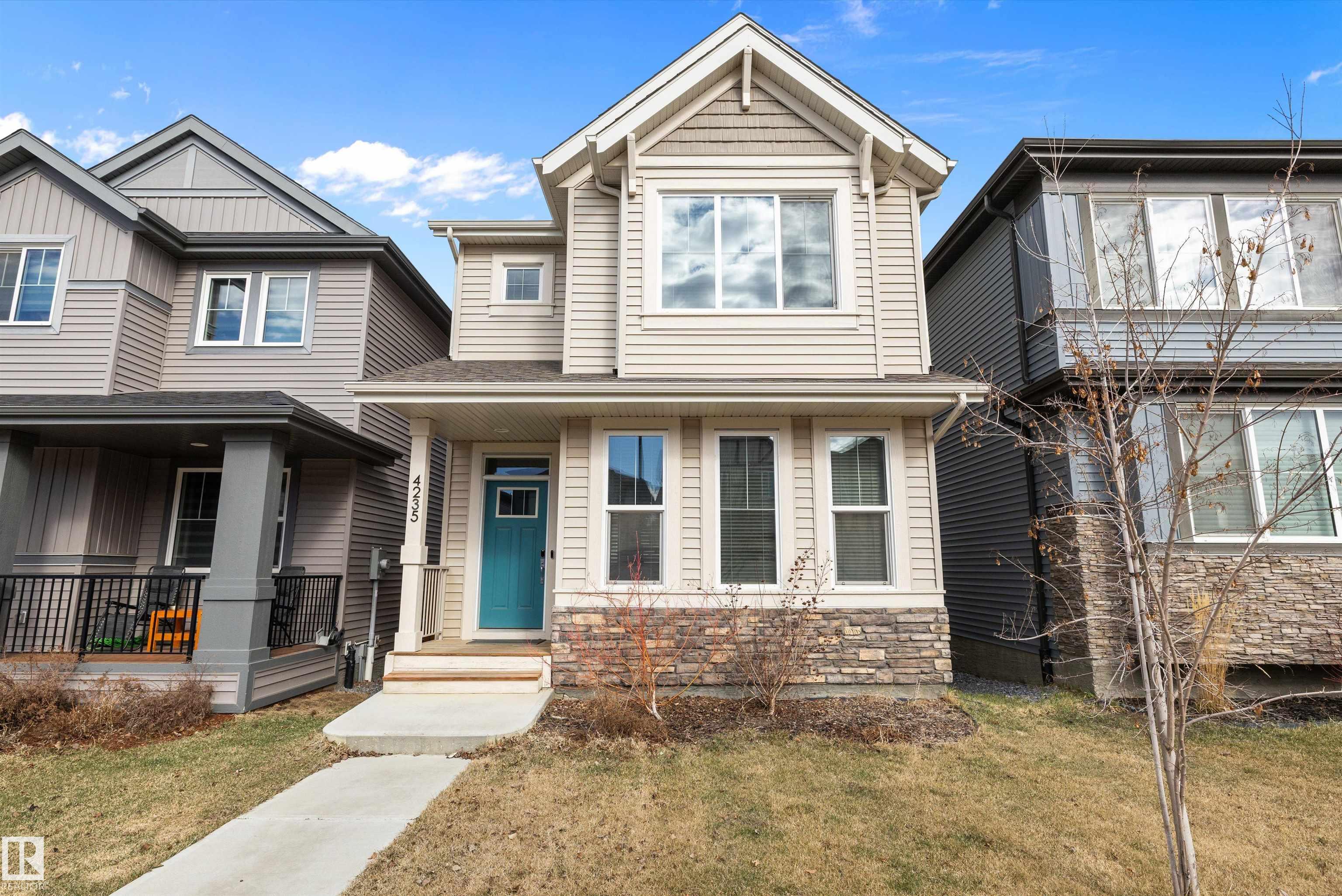4235 Chichak Close, Edmonton, Alberta, T6W 4B3