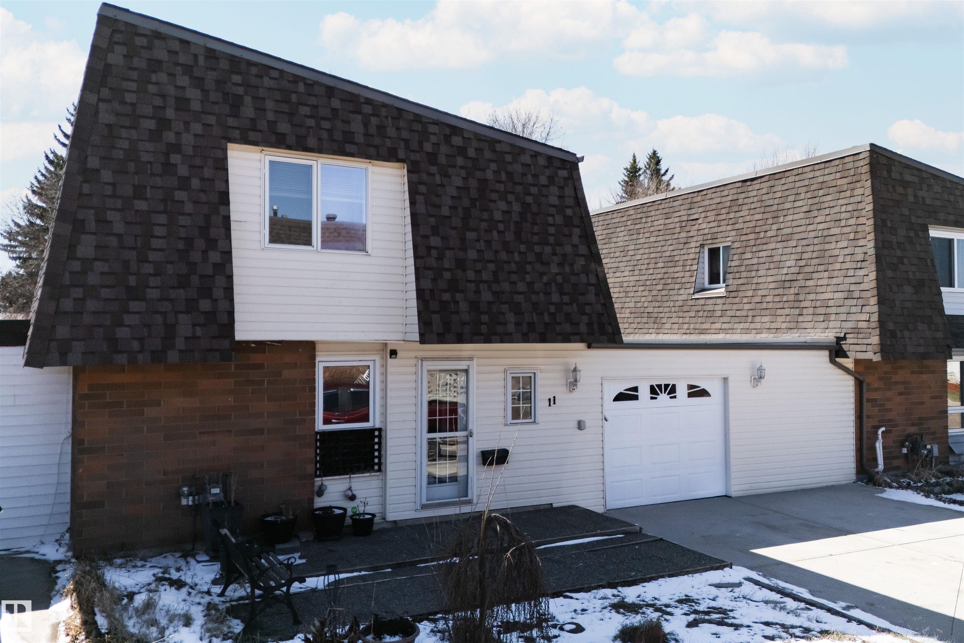 11 Greenfield Estates, St. Albert, Alberta, T8N 2G2