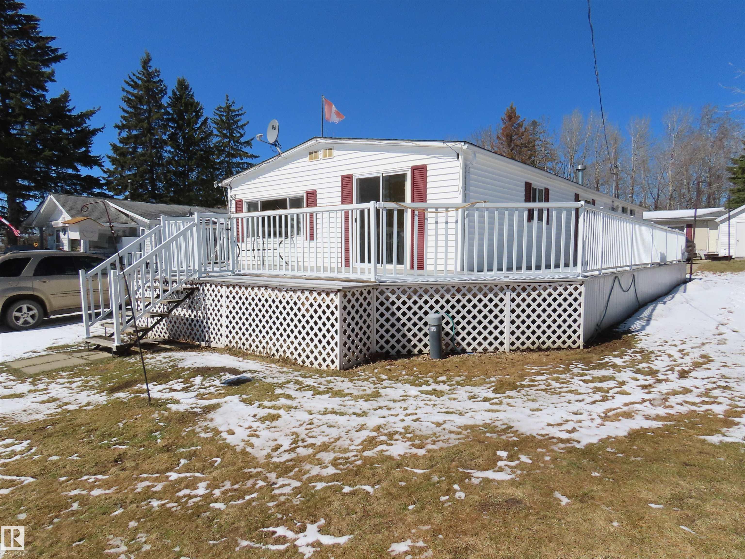98 Lakeview Drive, Rural Lac Ste. Anne County, Alberta, T0E 1N0