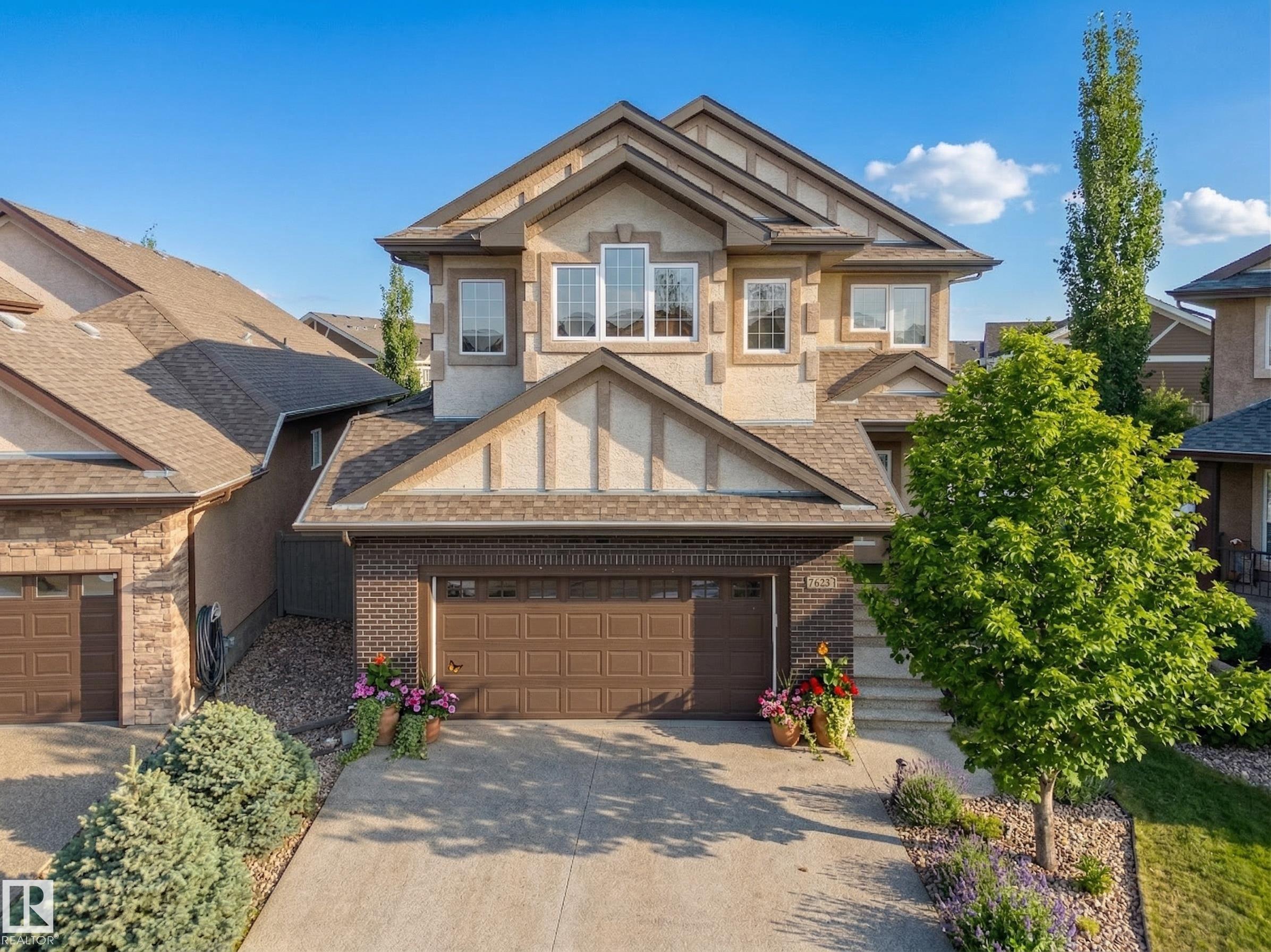2422 Warry Place, Edmonton, Alberta, T6W 0P1