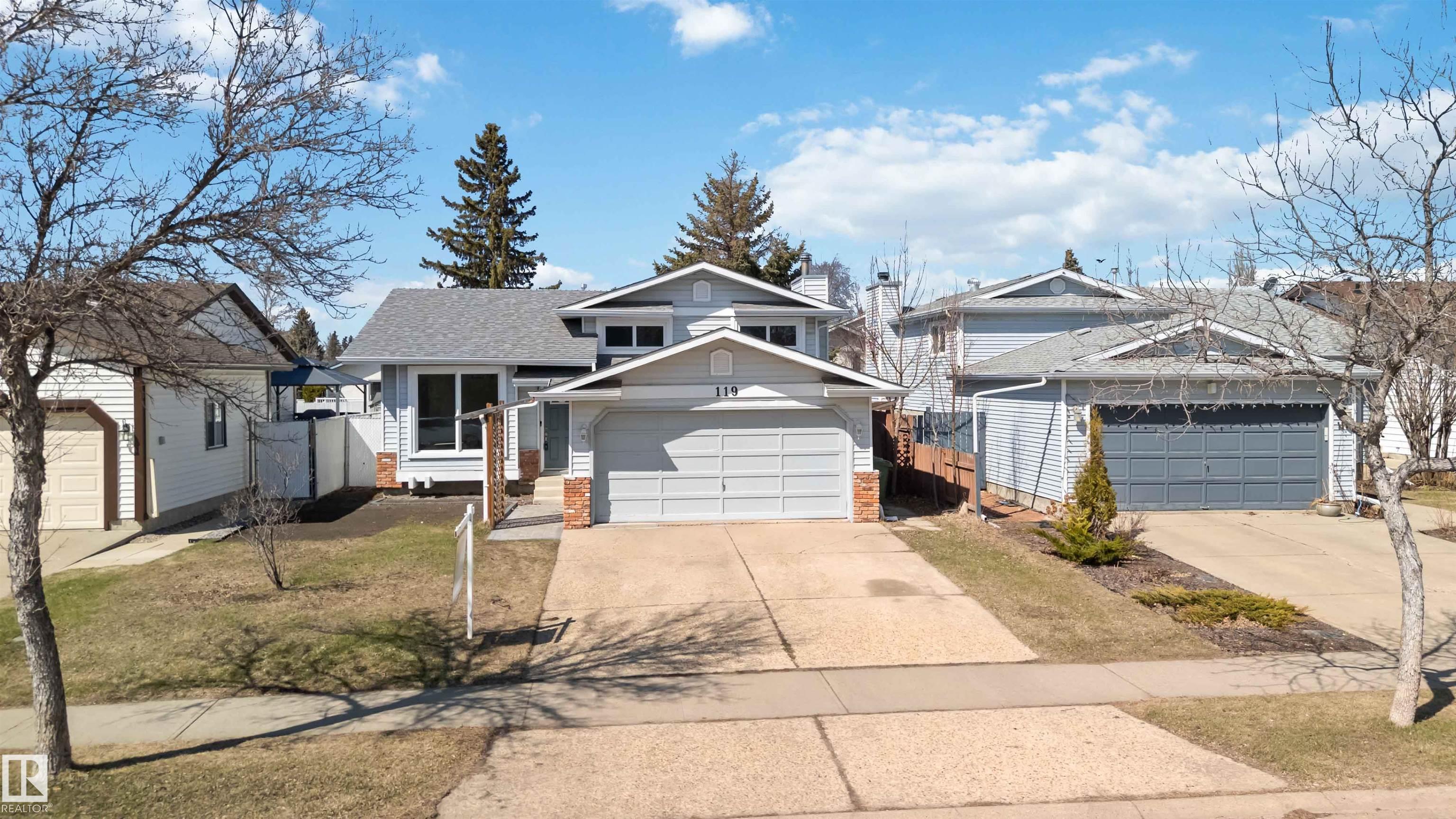 119 Dorchester Drive, St. Albert, Alberta, T8N 4Y4
