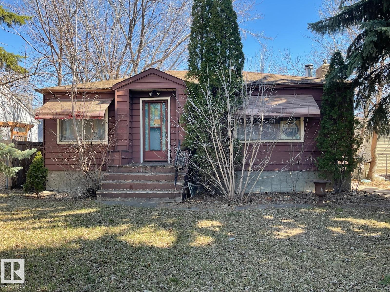 11511 St. Albert Trail, Edmonton, Alberta, T5M 3L4