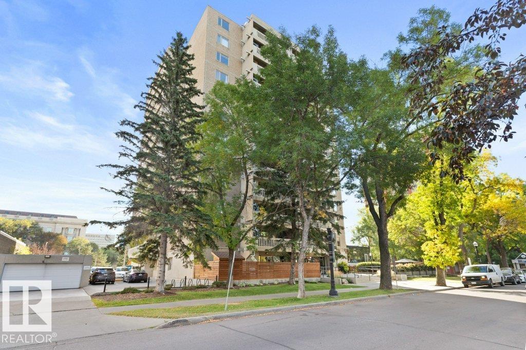 202 9809 110 Street, Edmonton, Alberta, T5K 2J9