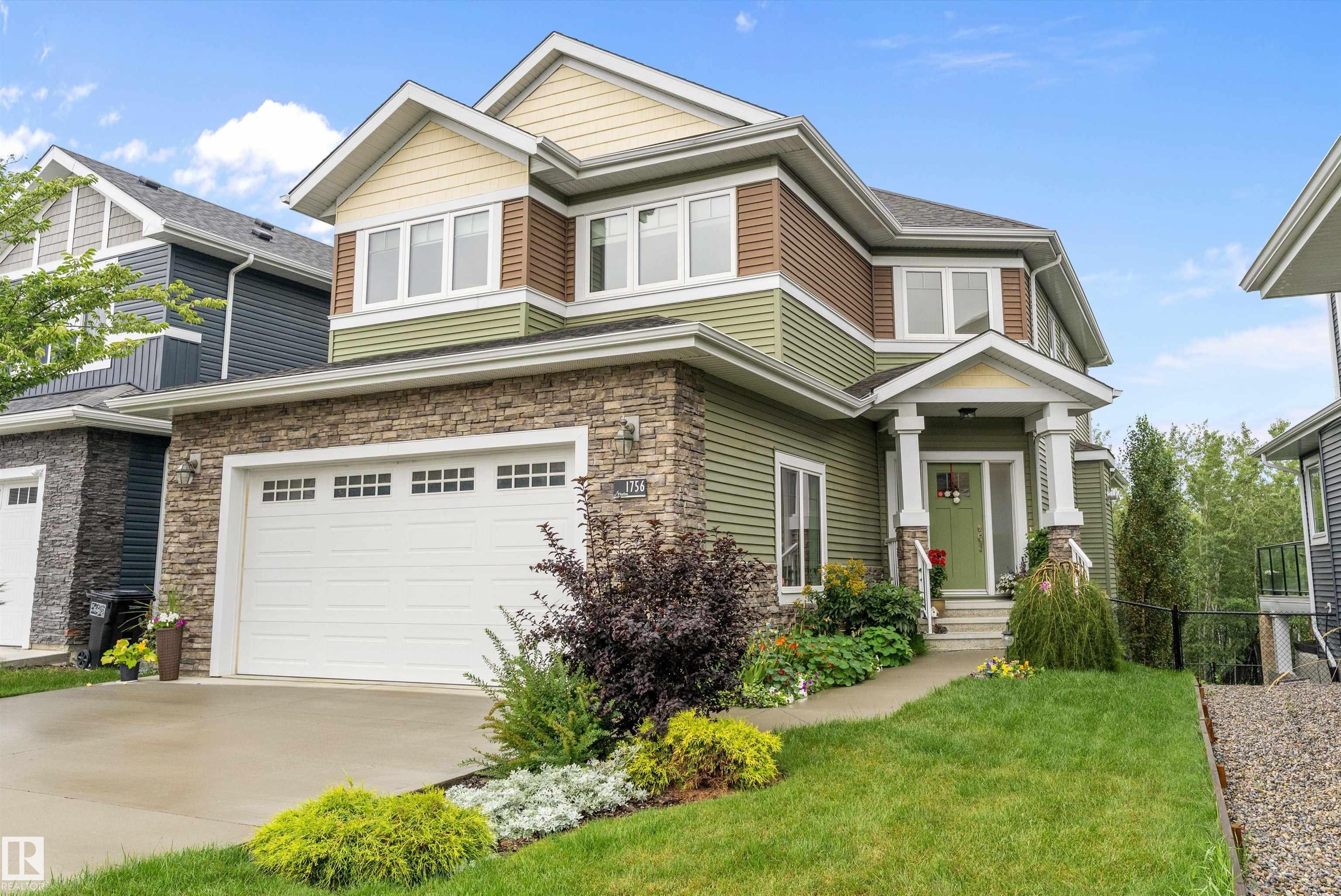 1756 Tanager Close, Edmonton, Alberta, T5S 0N2