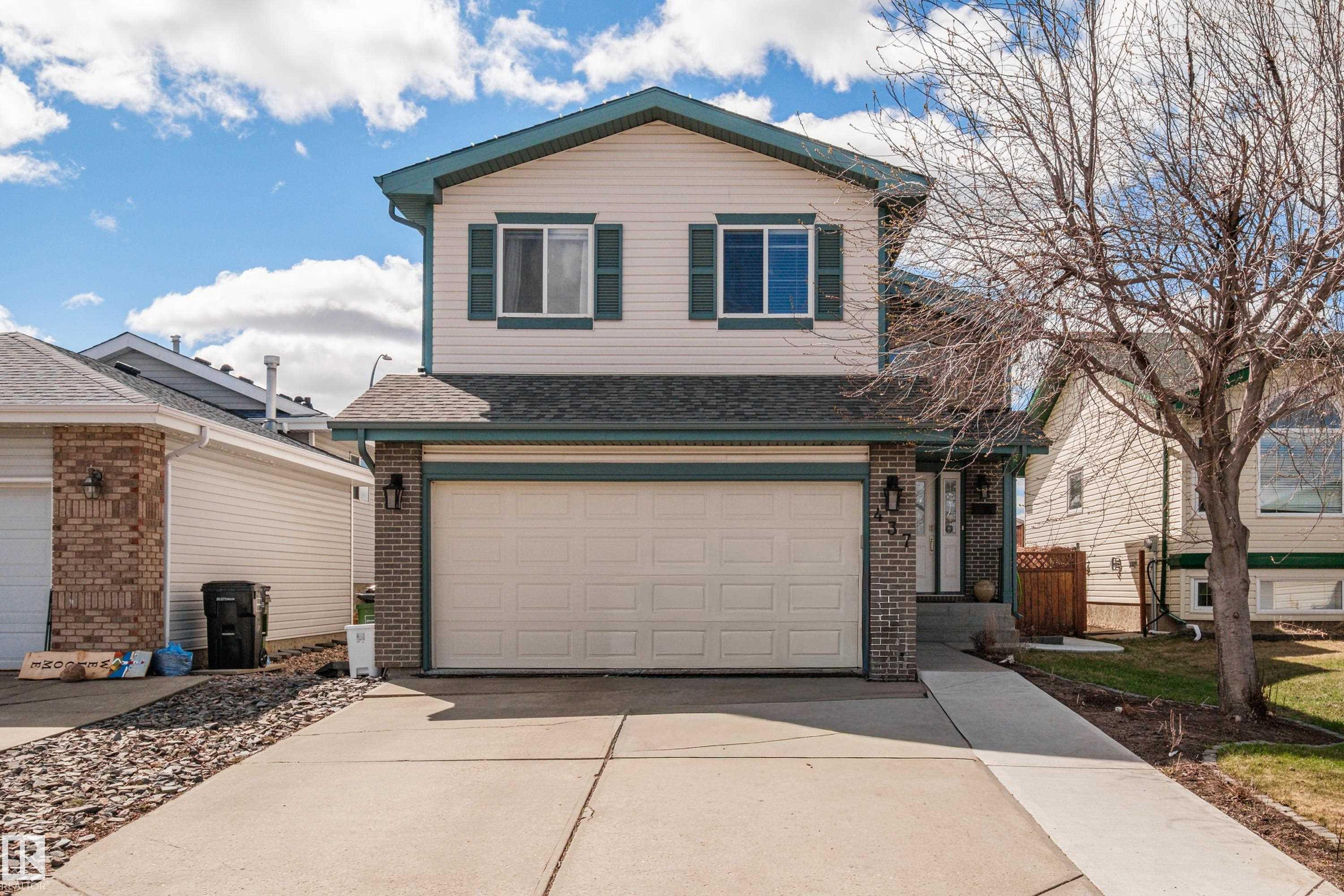 437 Klarvatten Lake Wynd, Edmonton, Alberta, T5Z 3B9