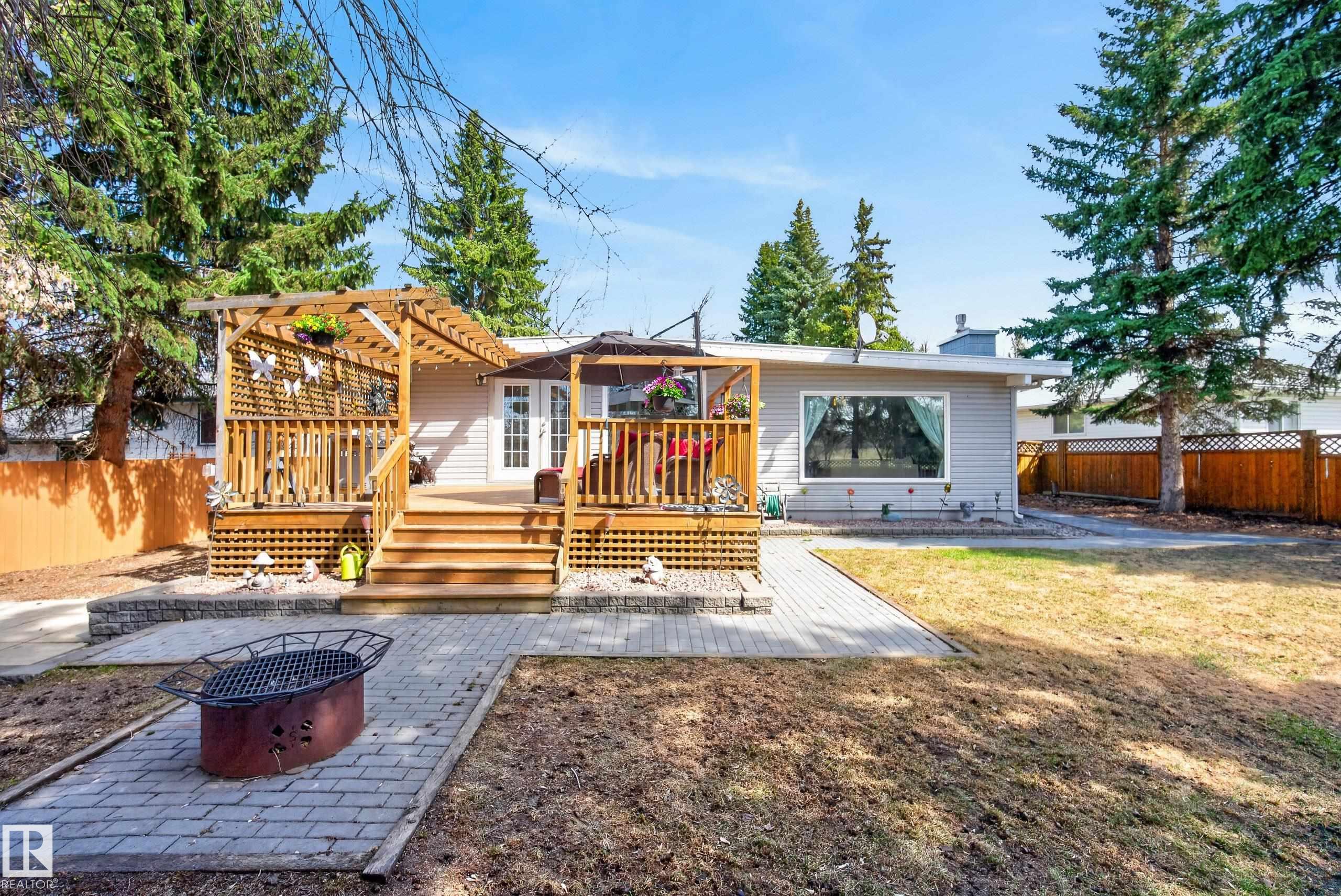 31 Gatewood Avenue, St. Albert, Alberta, T8N 1A1