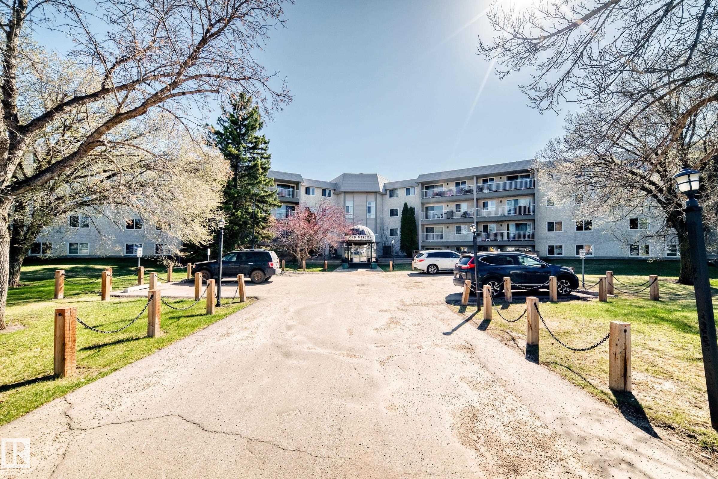 423 5125 Riverbend Road, Edmonton, Alberta, T6H 5K5