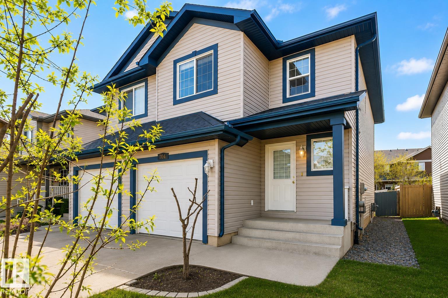 704 83 Street, Edmonton, Alberta, T6X 1L6