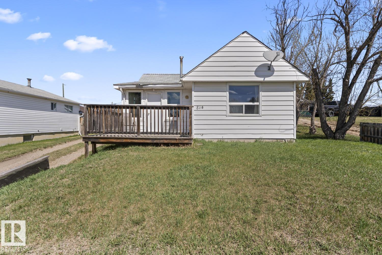 818 11 Avenue, Cold Lake, Alberta, T9M 1J1