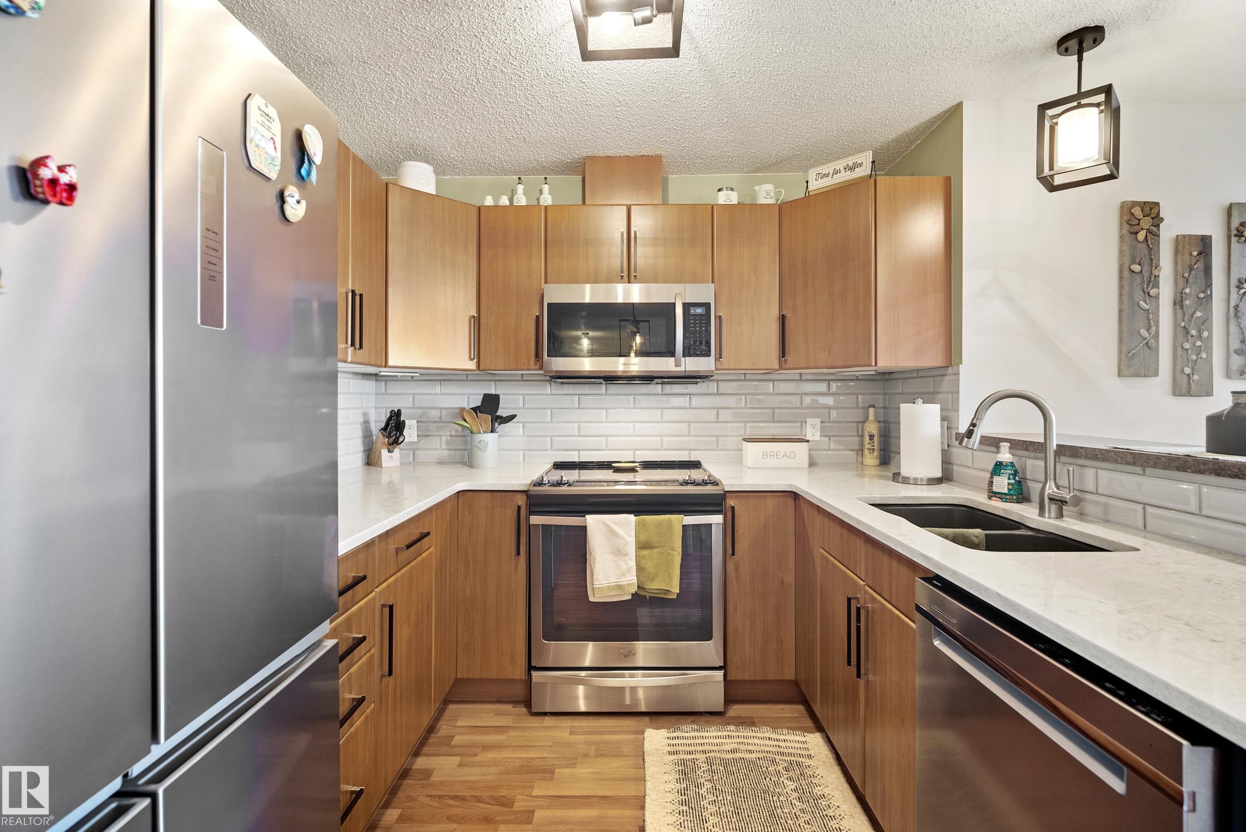 440 2436 Guardian Road, Edmonton, Alberta, T5T 2P5