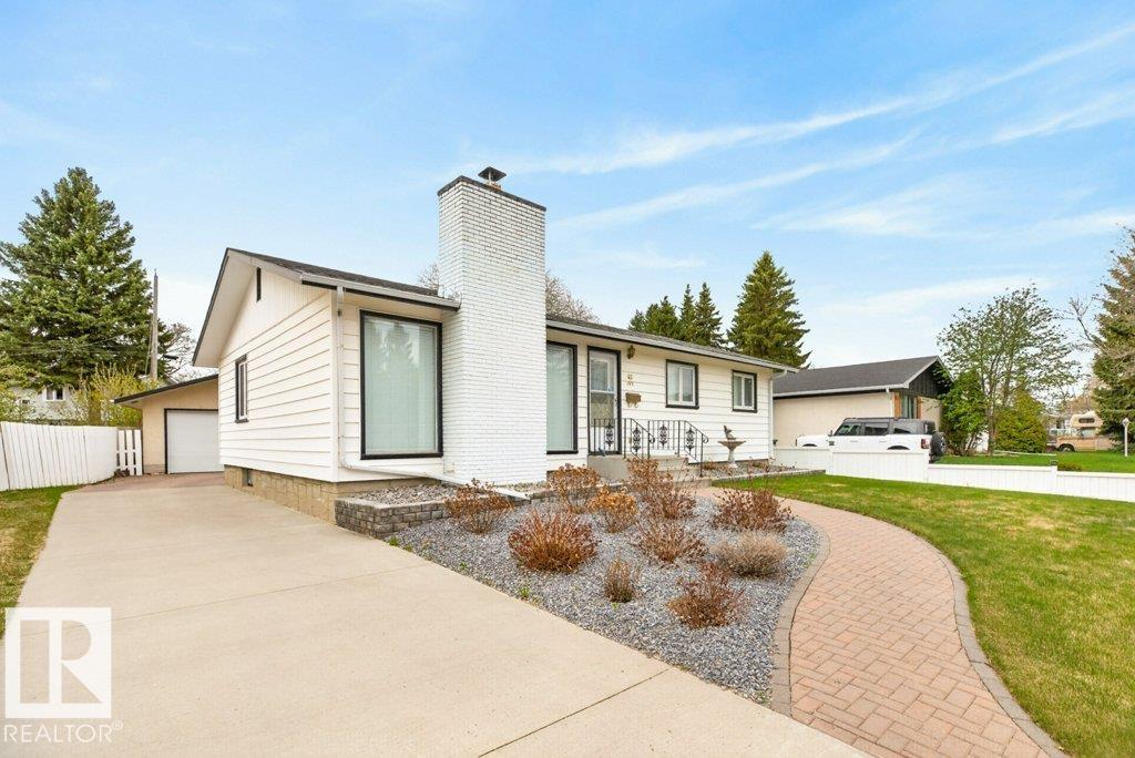 45 Ivy Crescent, Sherwood Park, Alberta, T8A 1W5