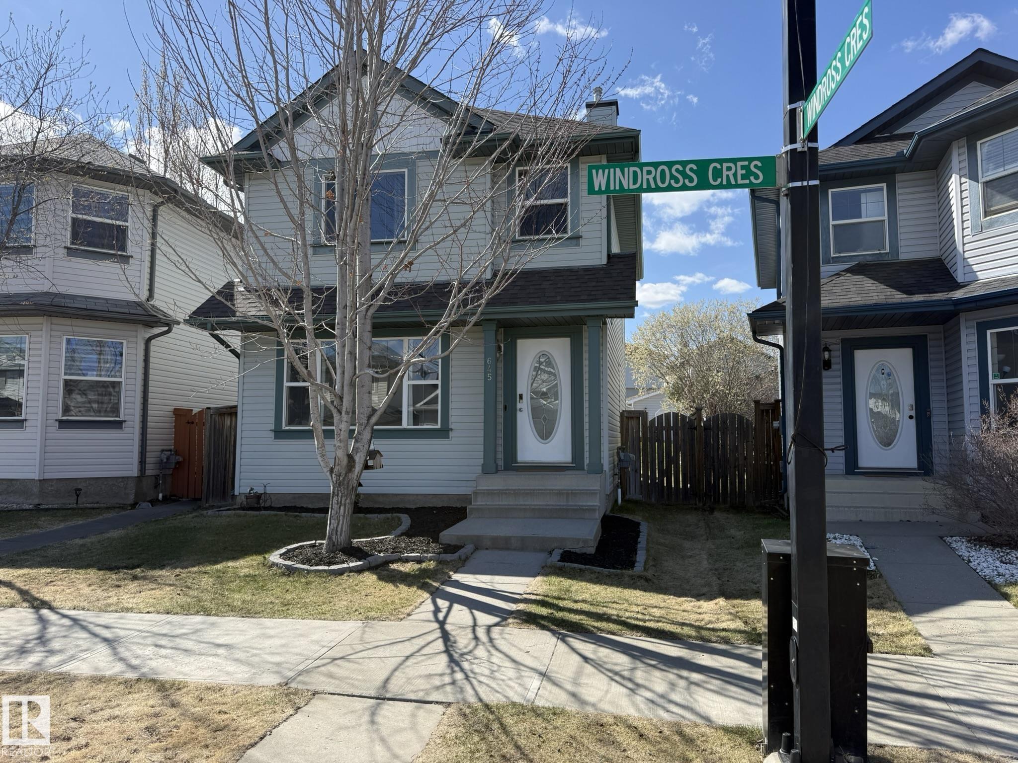 645 Windross Crescent, Edmonton, Alberta, T6T 1Y1