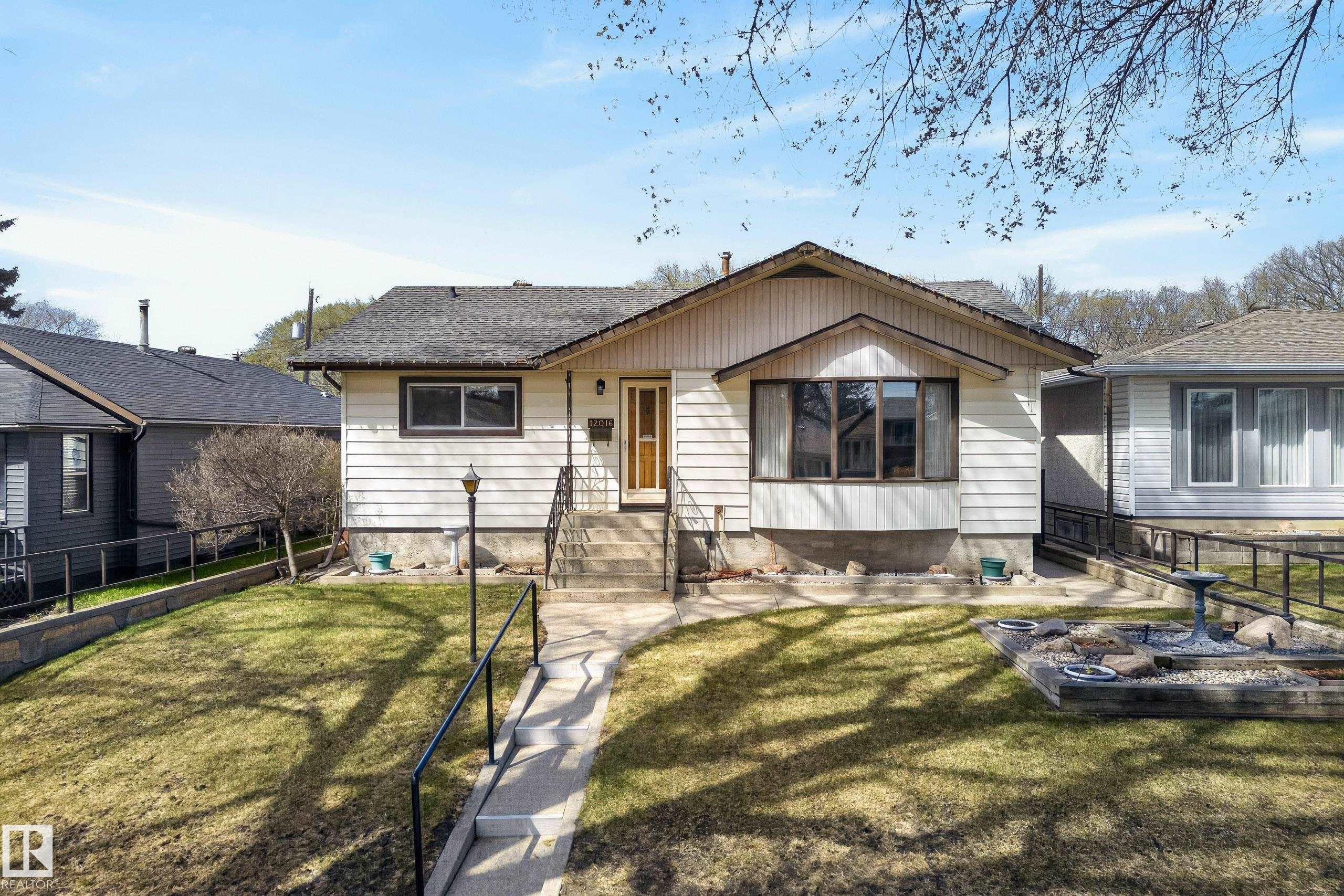 12016 51 Street, Edmonton, Alberta, T5W 3G7