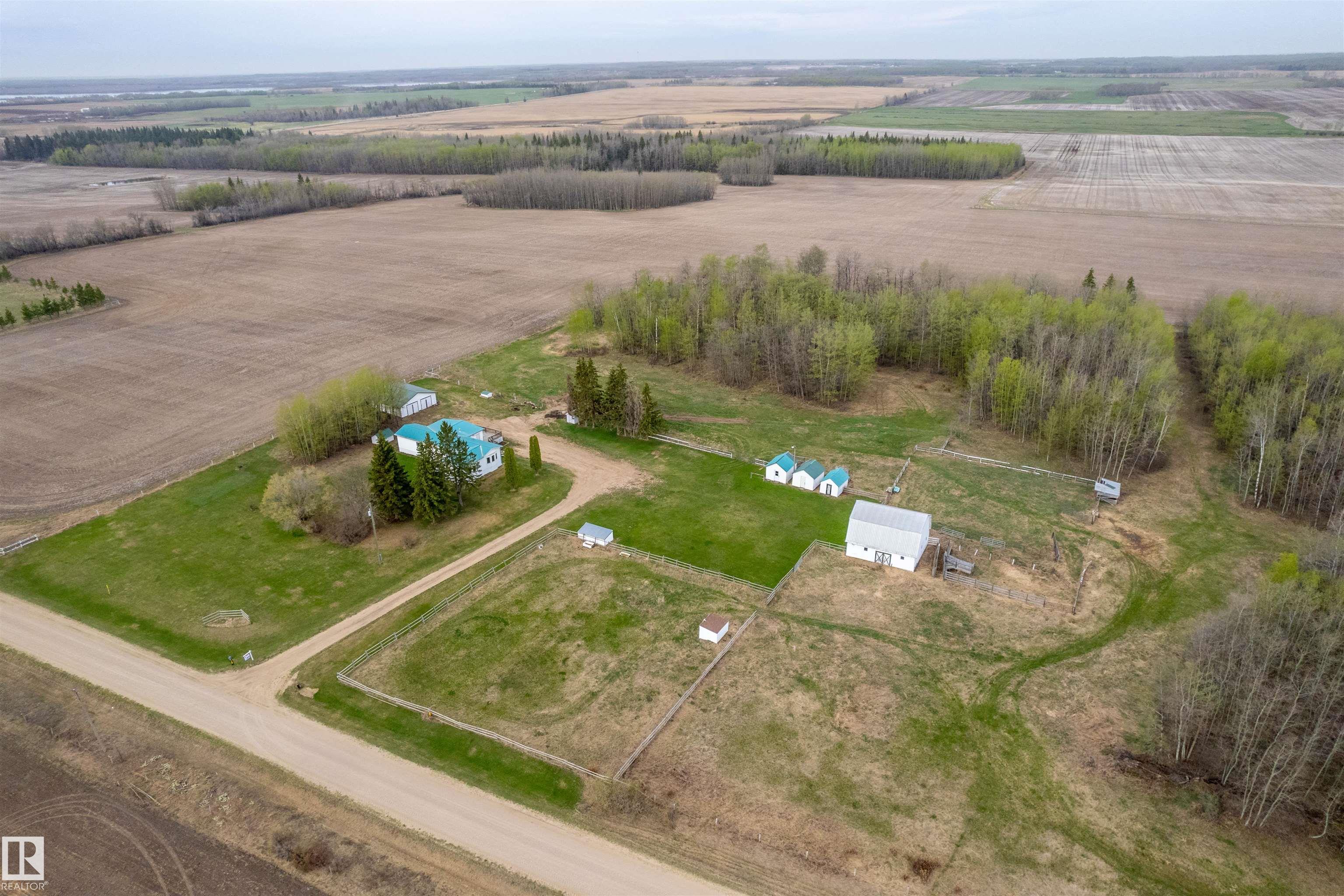 57022 Range Road 274, Rural Sturgeon County, Alberta, T8R 1Y8
