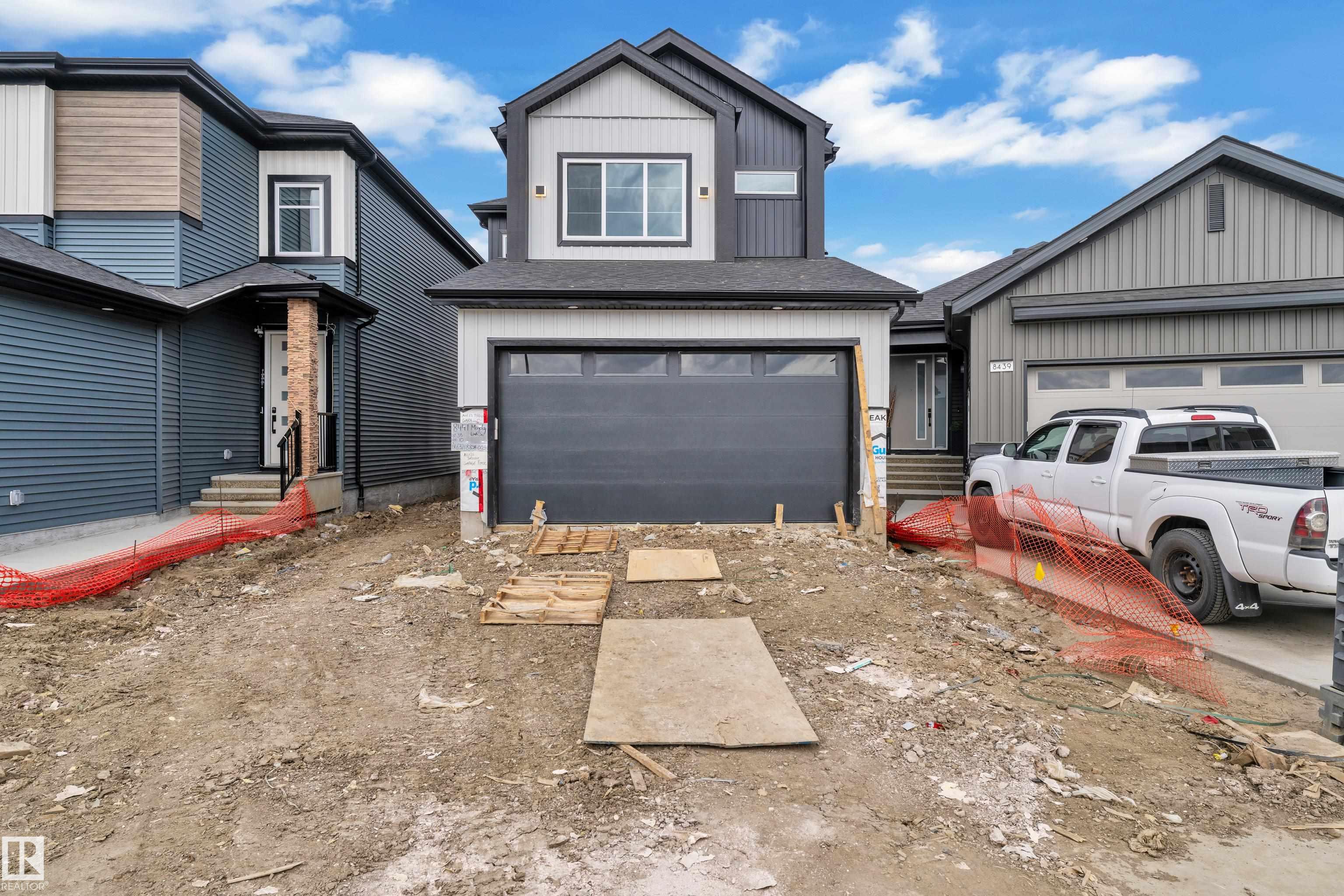 8441 Mayday Link Sw, Edmonton, Alberta, T6X 3E6