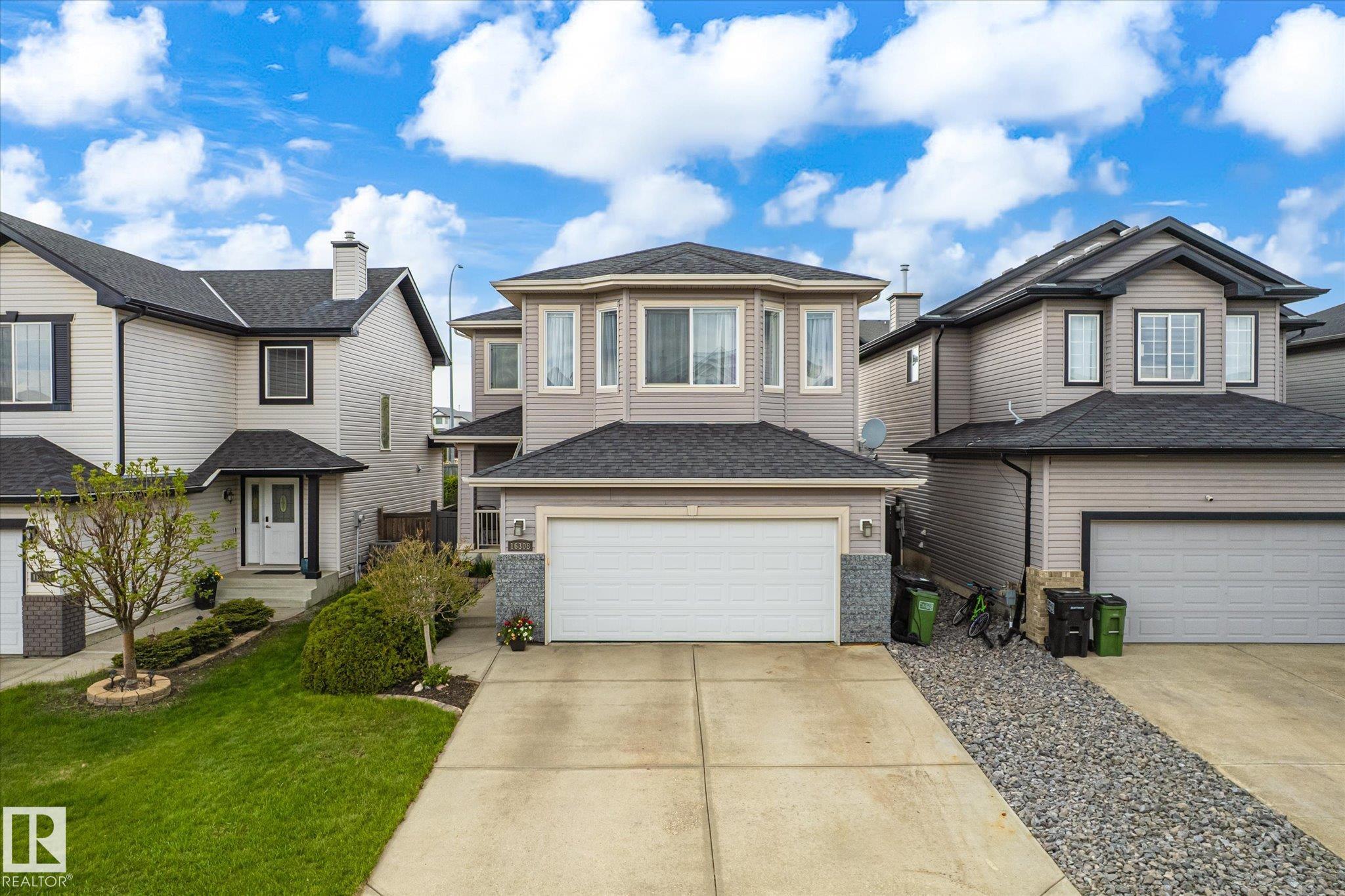 16308 49 Street, Edmonton, Alberta, T5Y 3H8