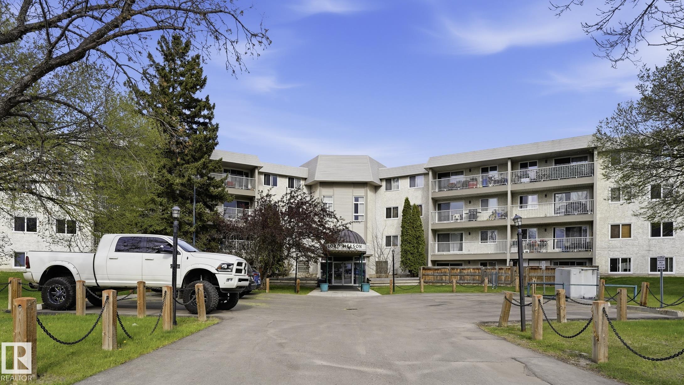 105 5125 Riverbend Road, Edmonton, Alberta, T6H 5K5