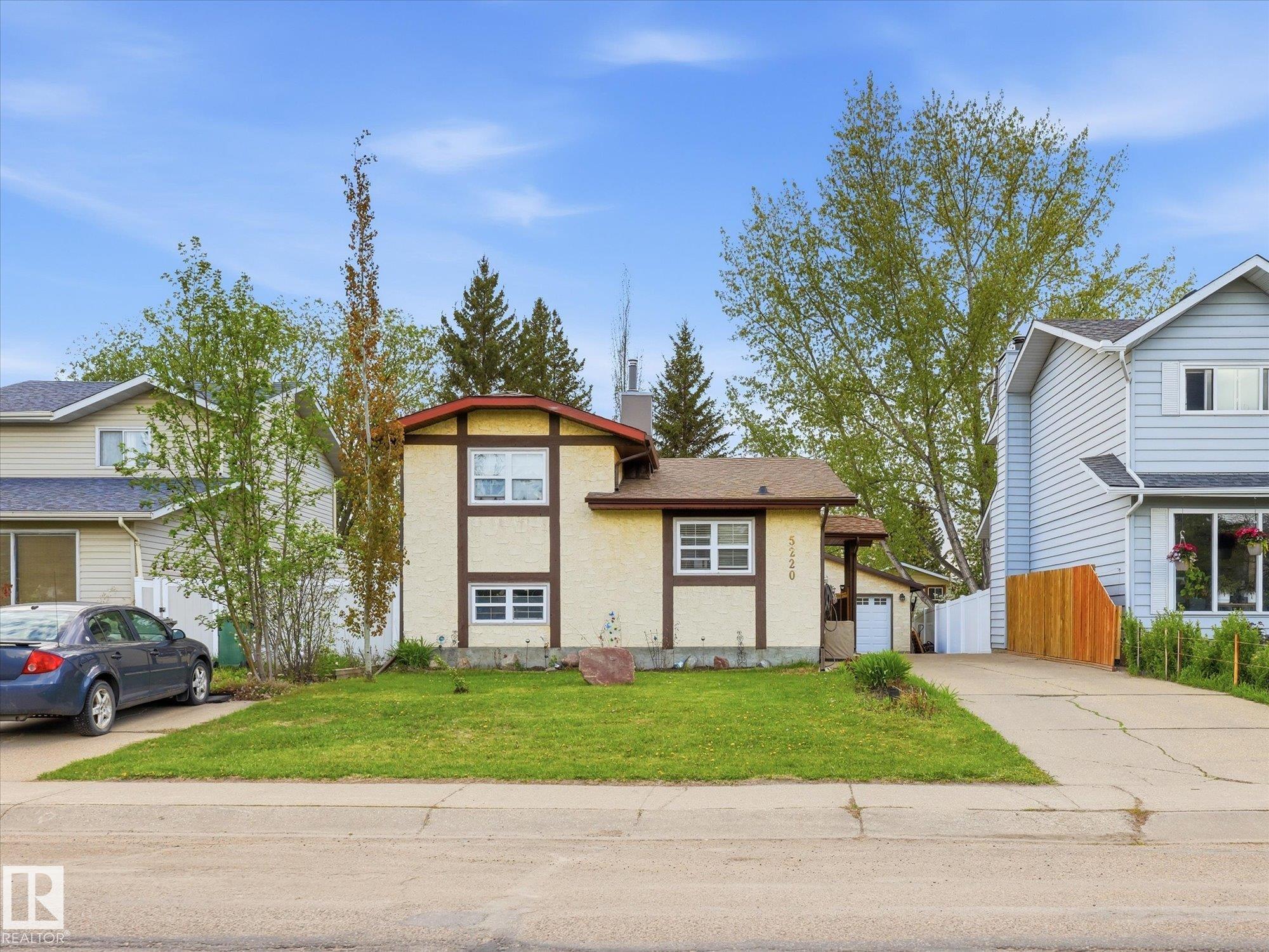 5220 57 Street, Beaumont, Alberta, T4X 1B3