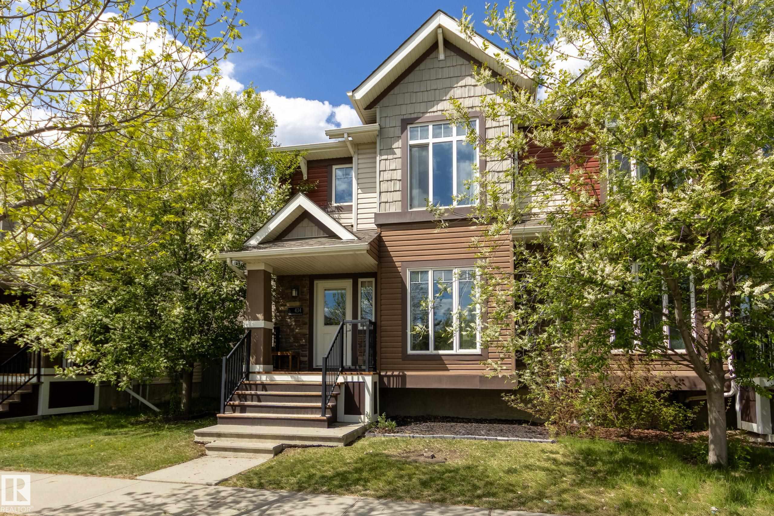 434 Chappelle Drive, Edmonton, Alberta, T6W 0Z4
