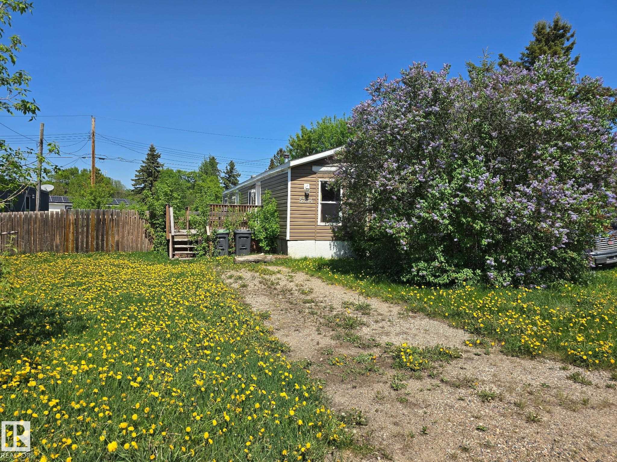 5204 53 Avenue, Cold Lake, Alberta, T9M 1W9