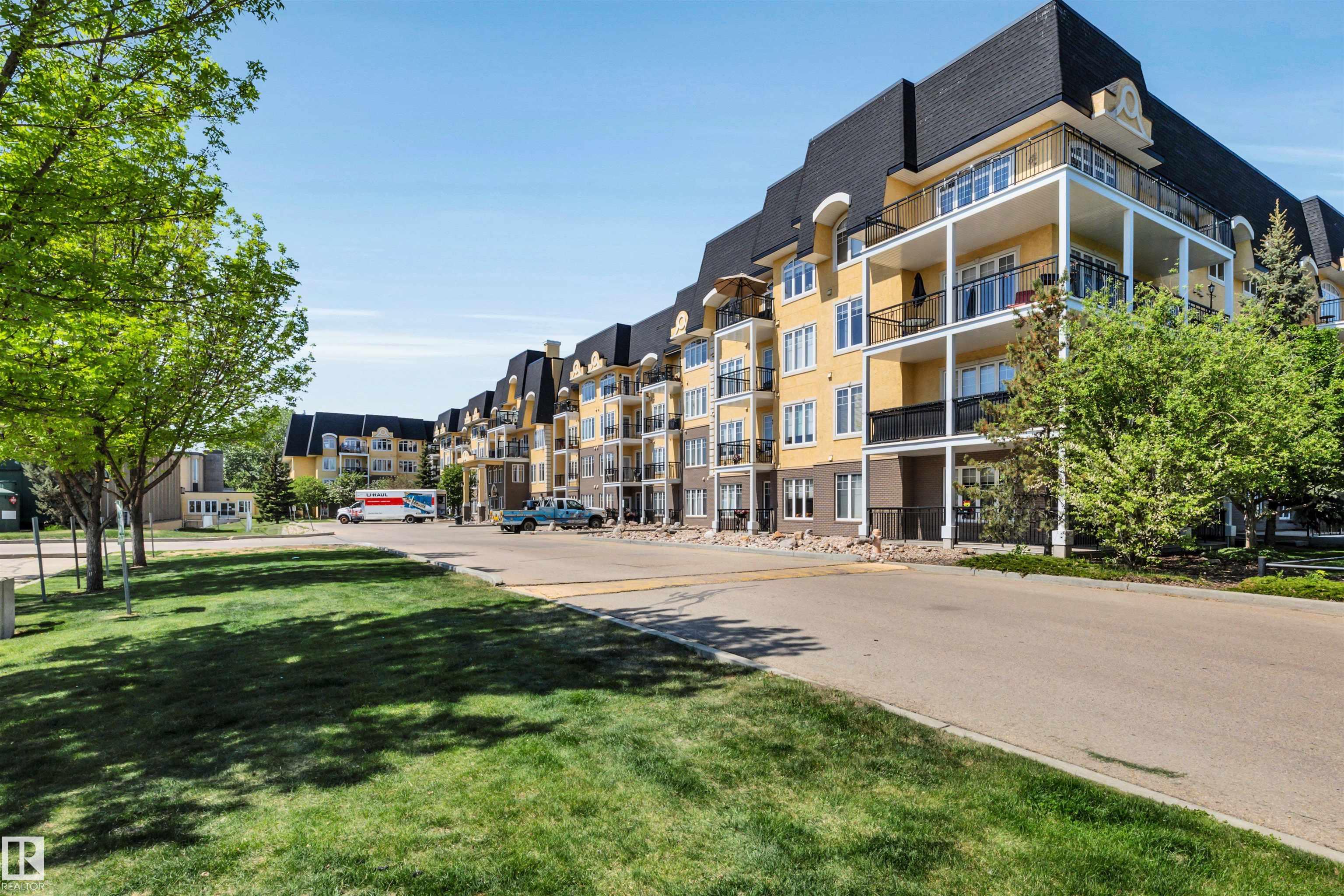 326 9820 165 Street, Edmonton, Alberta, T5P 0N3