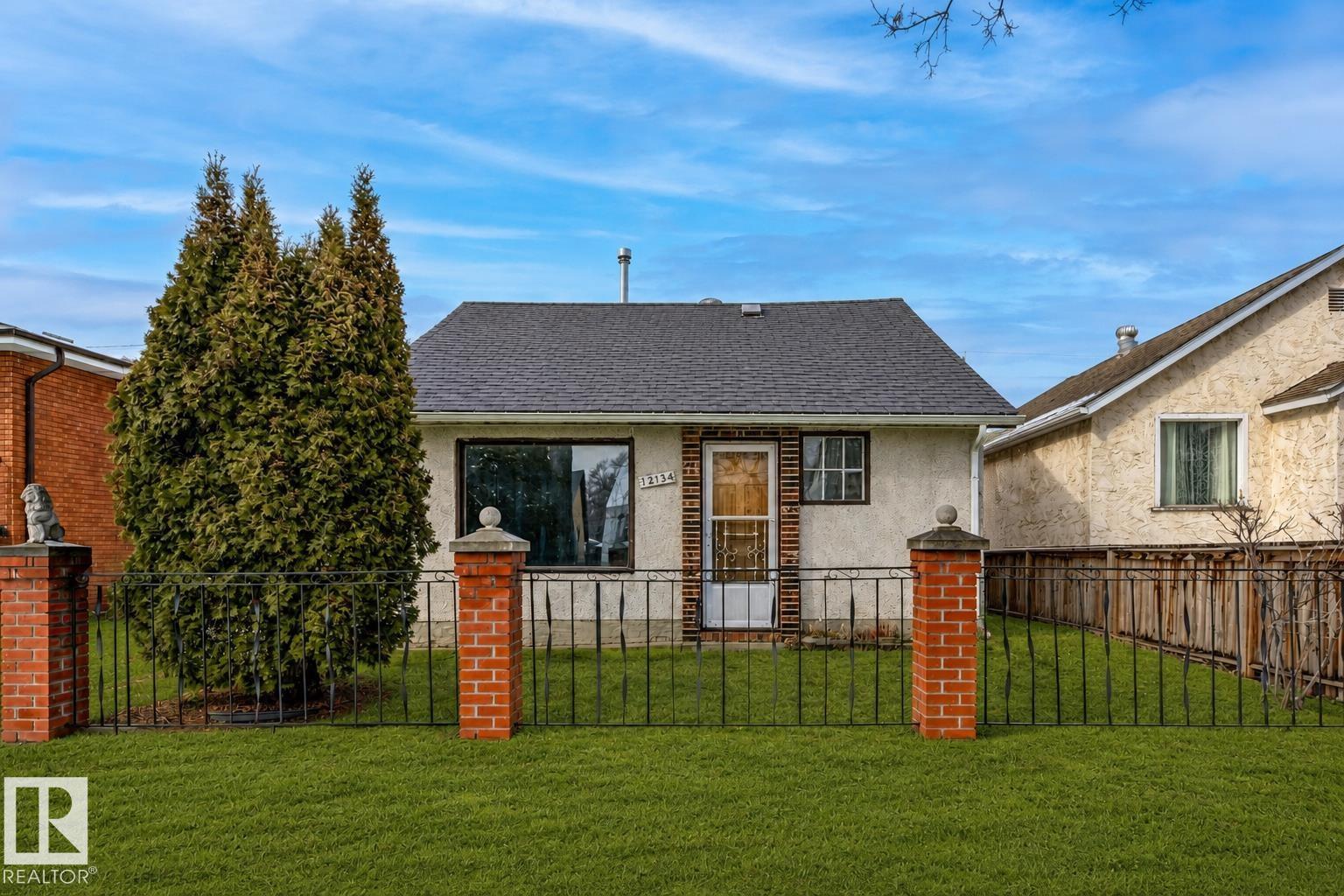 12134 96 Street Edmonton Alberta