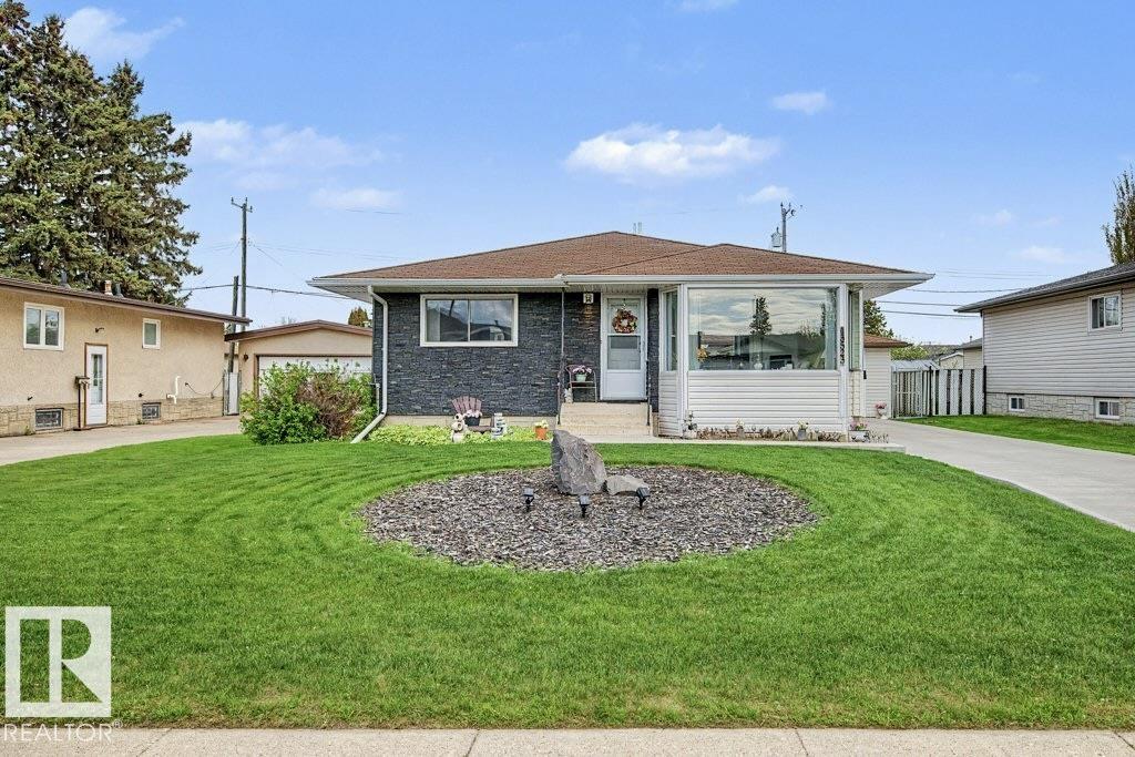 13523 65 Street, Edmonton, Alberta, T5A 1A5