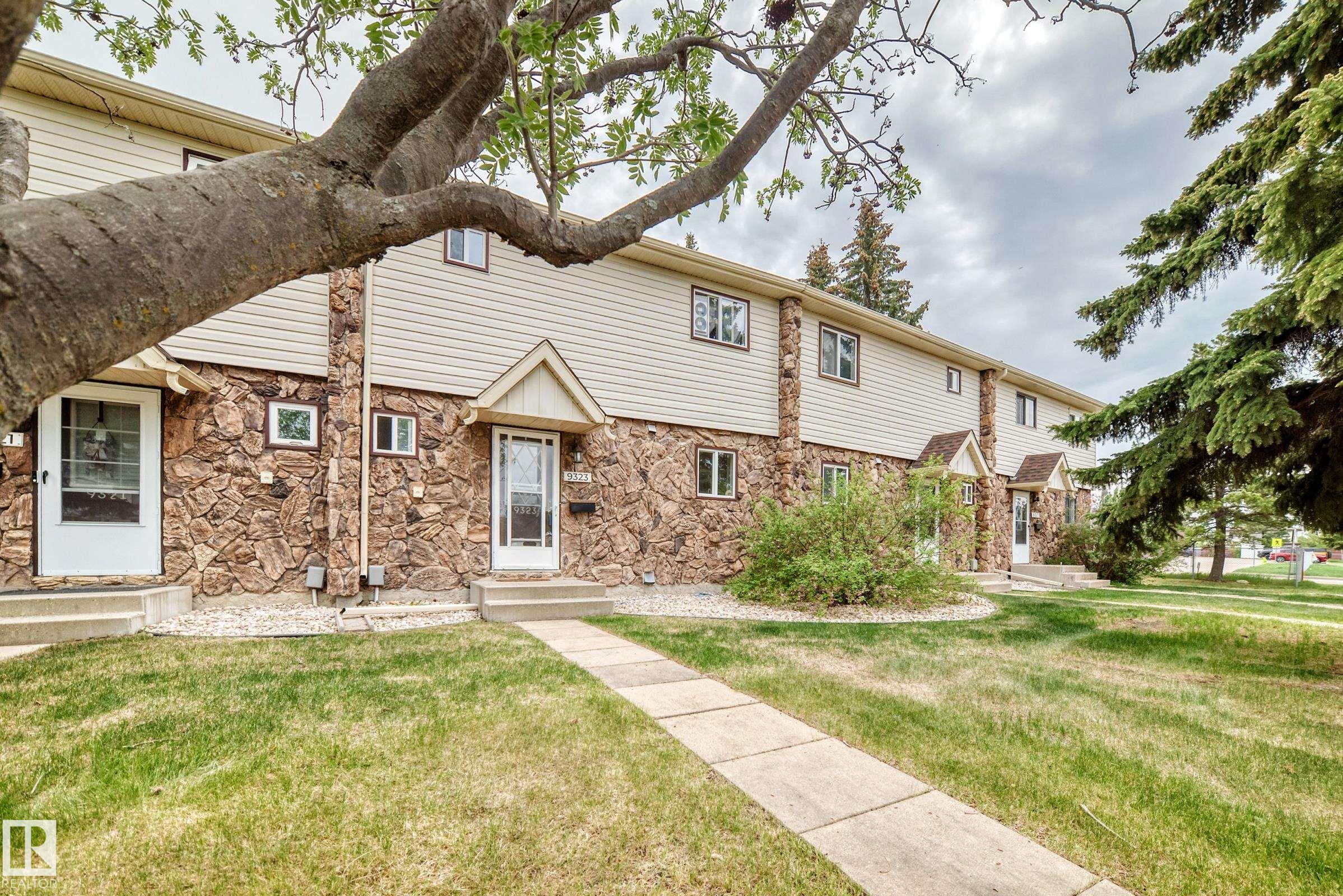 9323 Morinville Drive, Morinville, Alberta, T8R 1J9
