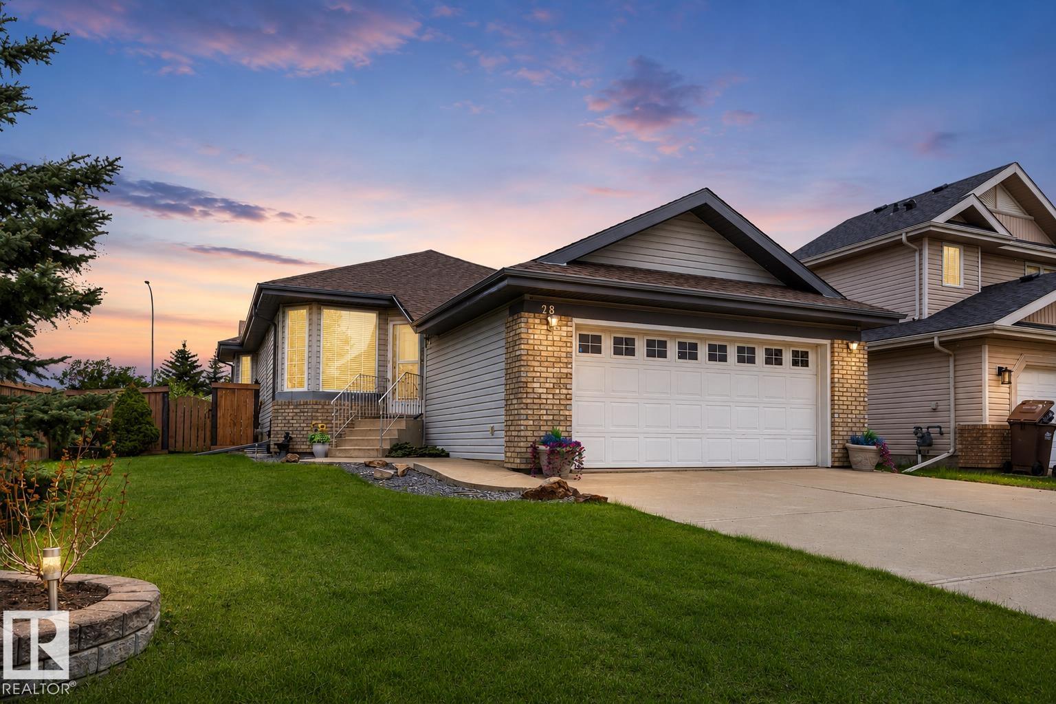 28 Norfolk Close, St. Albert, Alberta, T8N 7B8