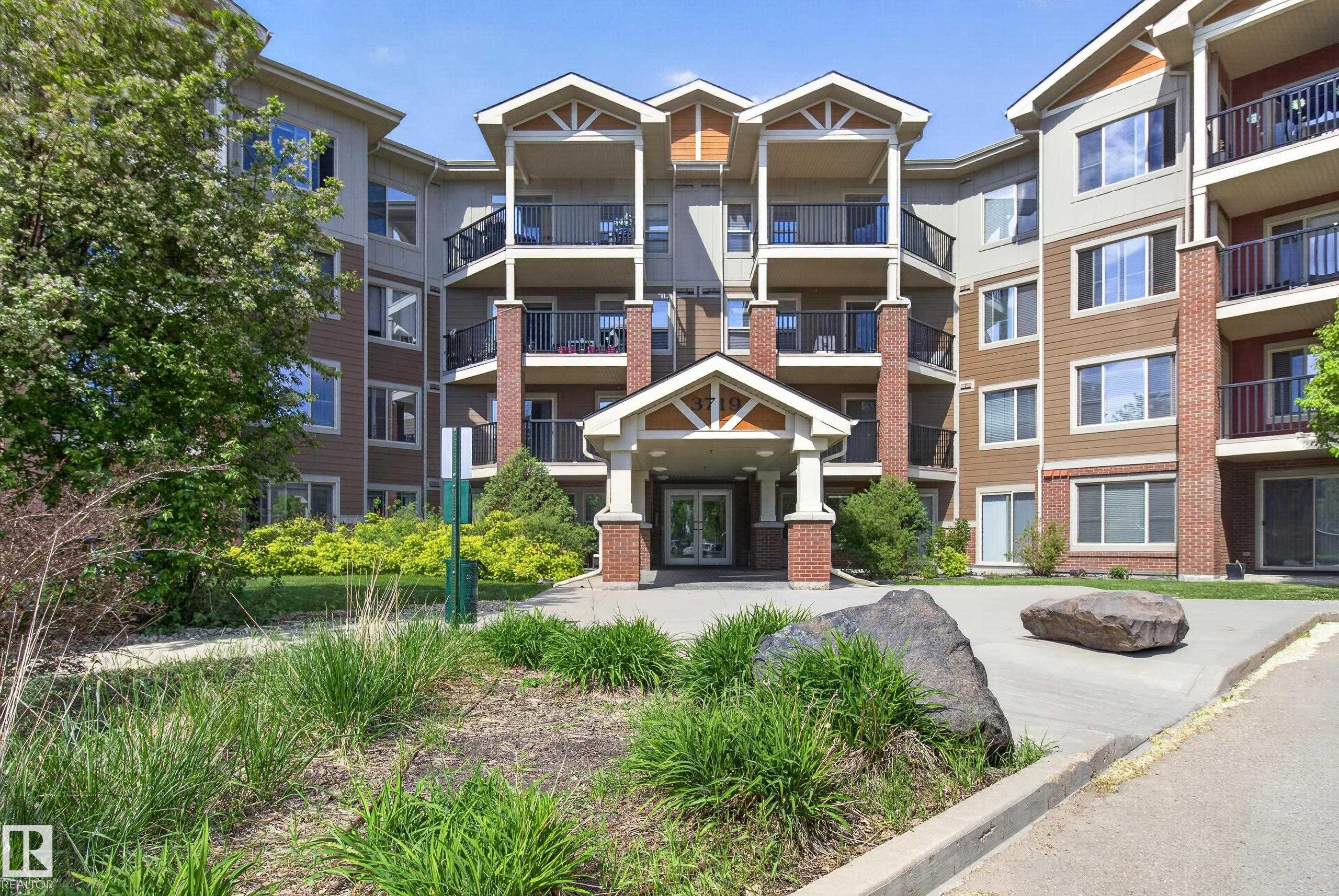 207 3719 Whitelaw Lane, Edmonton, Alberta, T6W 2C3
