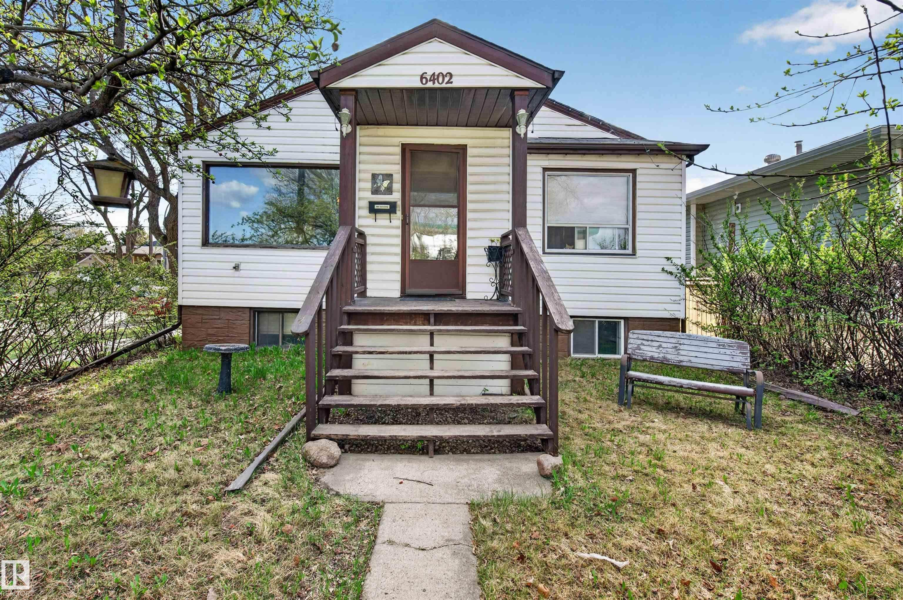 6402 106 Street, Edmonton, Alberta, T6H 2V4