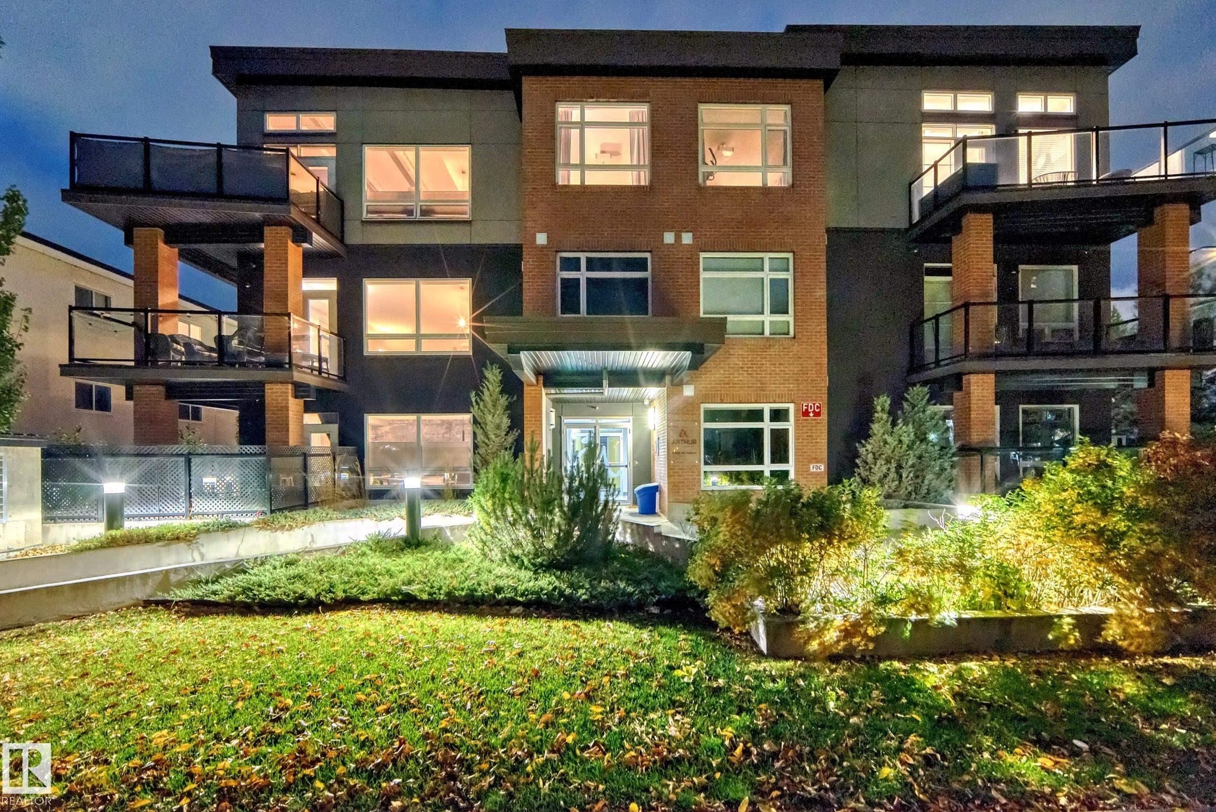303 10606 84 Avenue, Edmonton, Alberta, T6E 2H6
