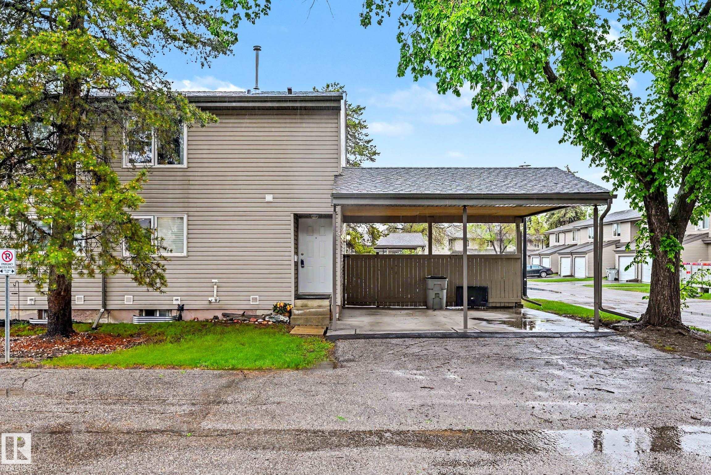 15 Akinsdale Gardens, St. Albert, Alberta, T8N 3M6