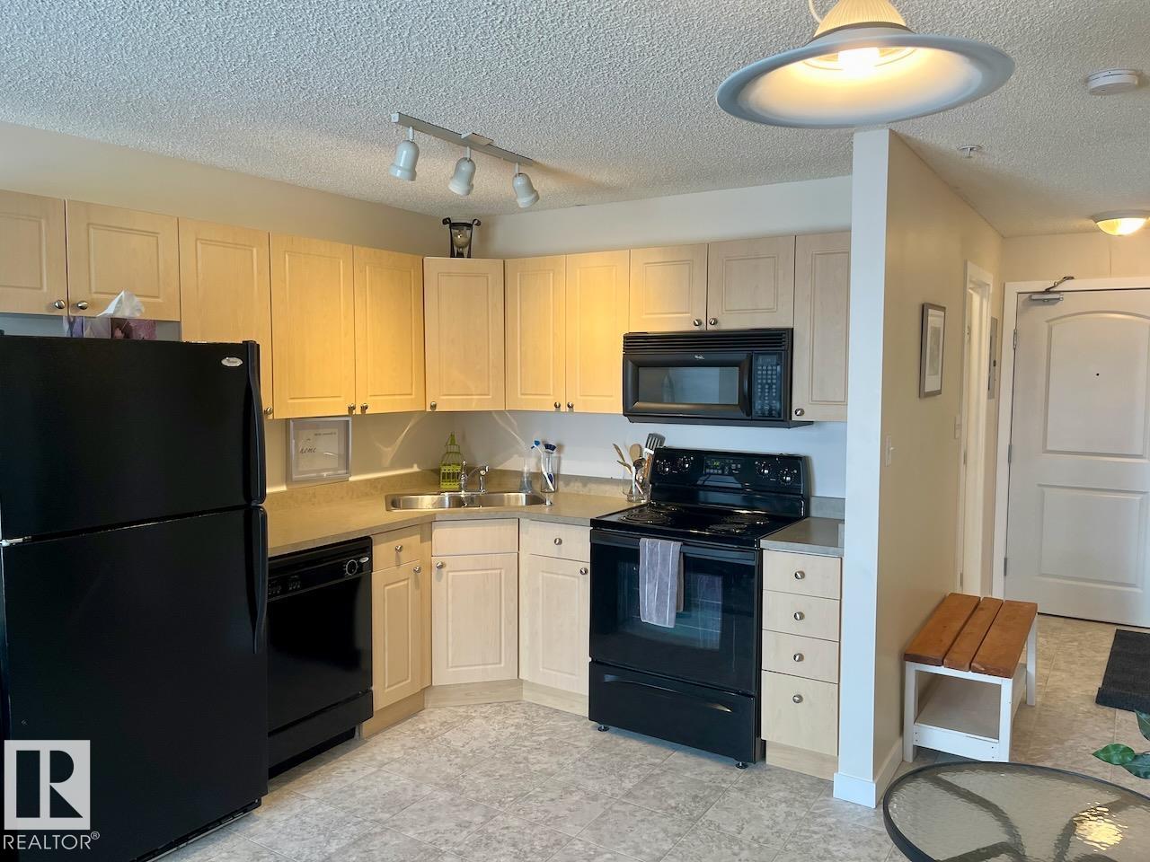 324 70 Woodsmere Close, Fort Saskatchewan, Alberta, T8L 4R8