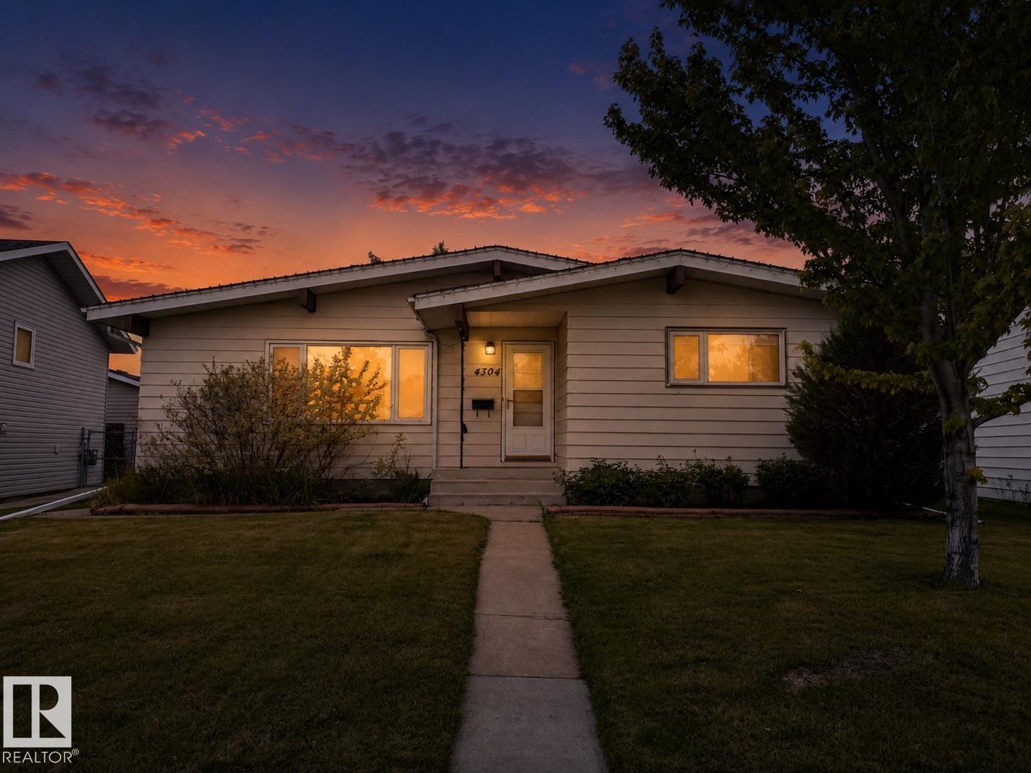 4304 42 Avenue, Leduc, Alberta, T9E 4S1