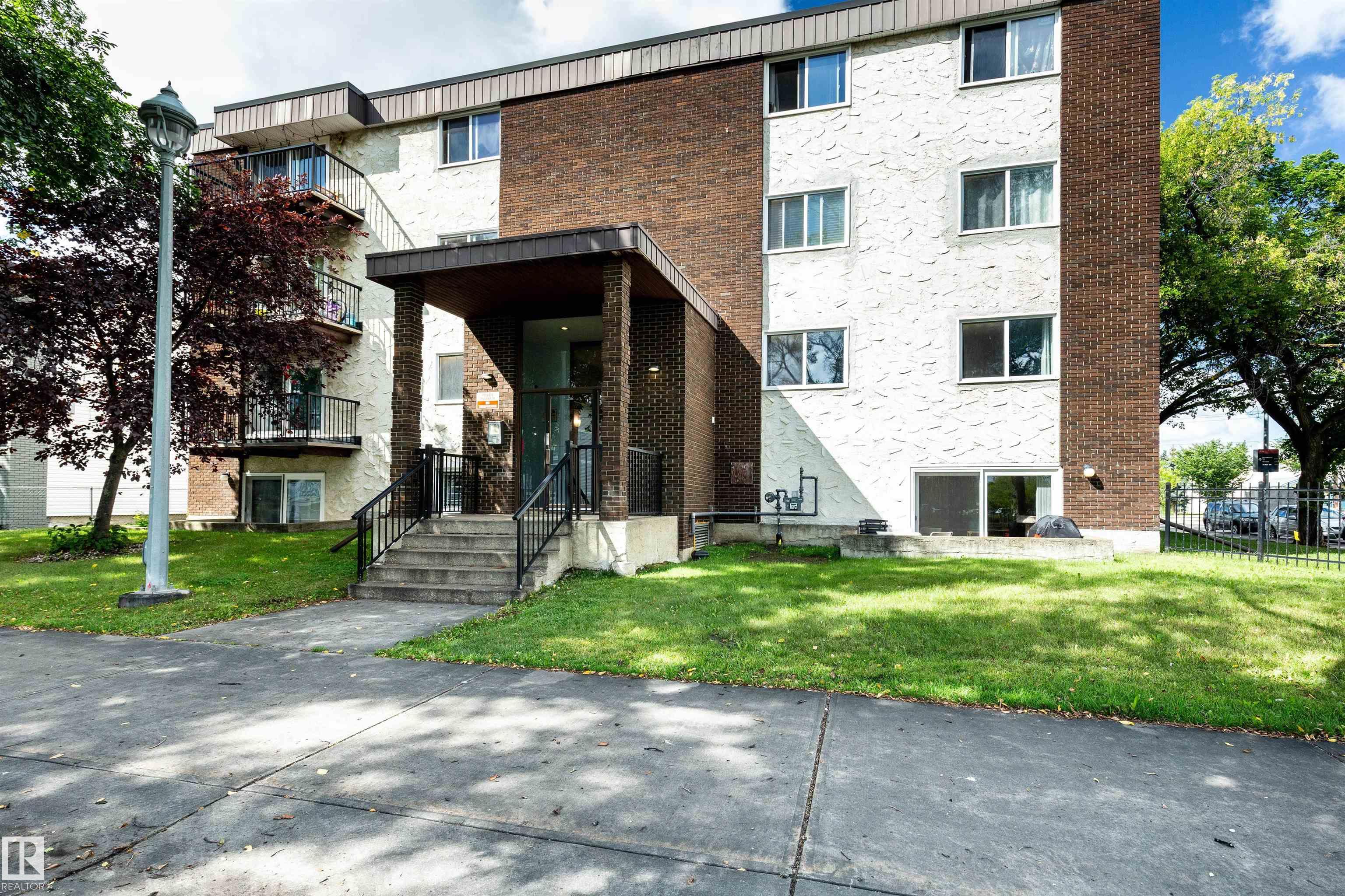 202 10740 105 Street, Edmonton, Alberta, T5H 2X2