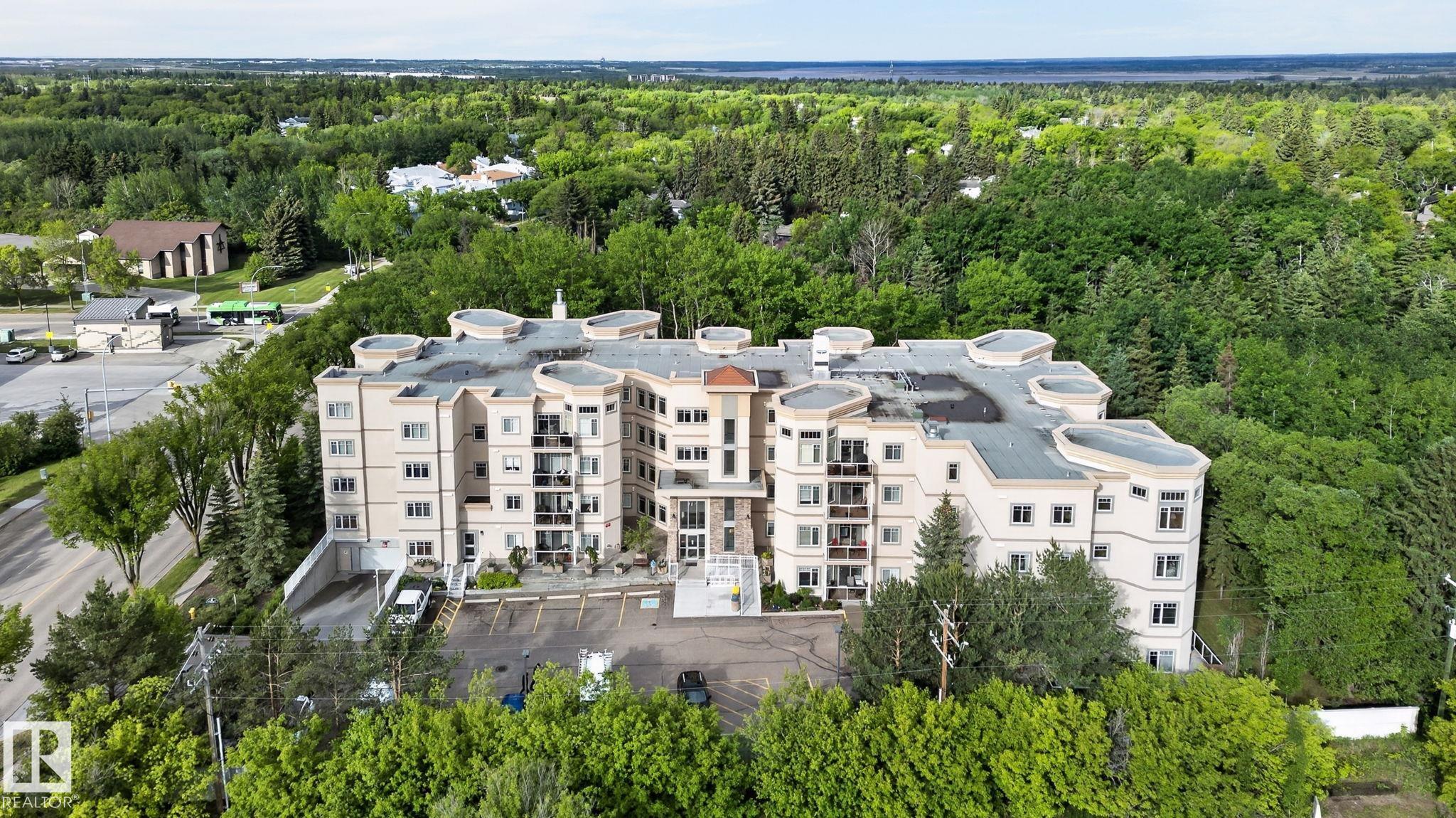 208 5 Gate Avenue, St. Albert, Alberta, T8N 0N3