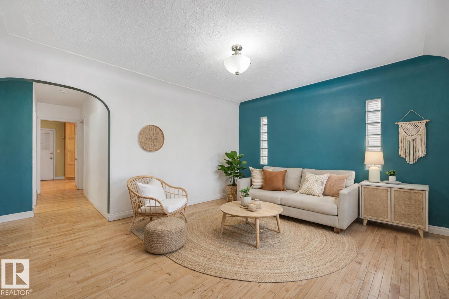 4 9835 82 Avenue Edmonton Alberta