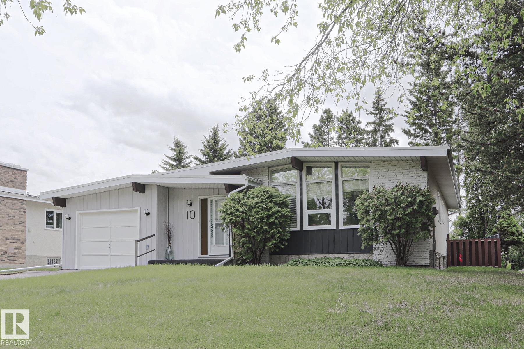 10 Murray Crescent, St. Albert, Alberta, T8N 2E6