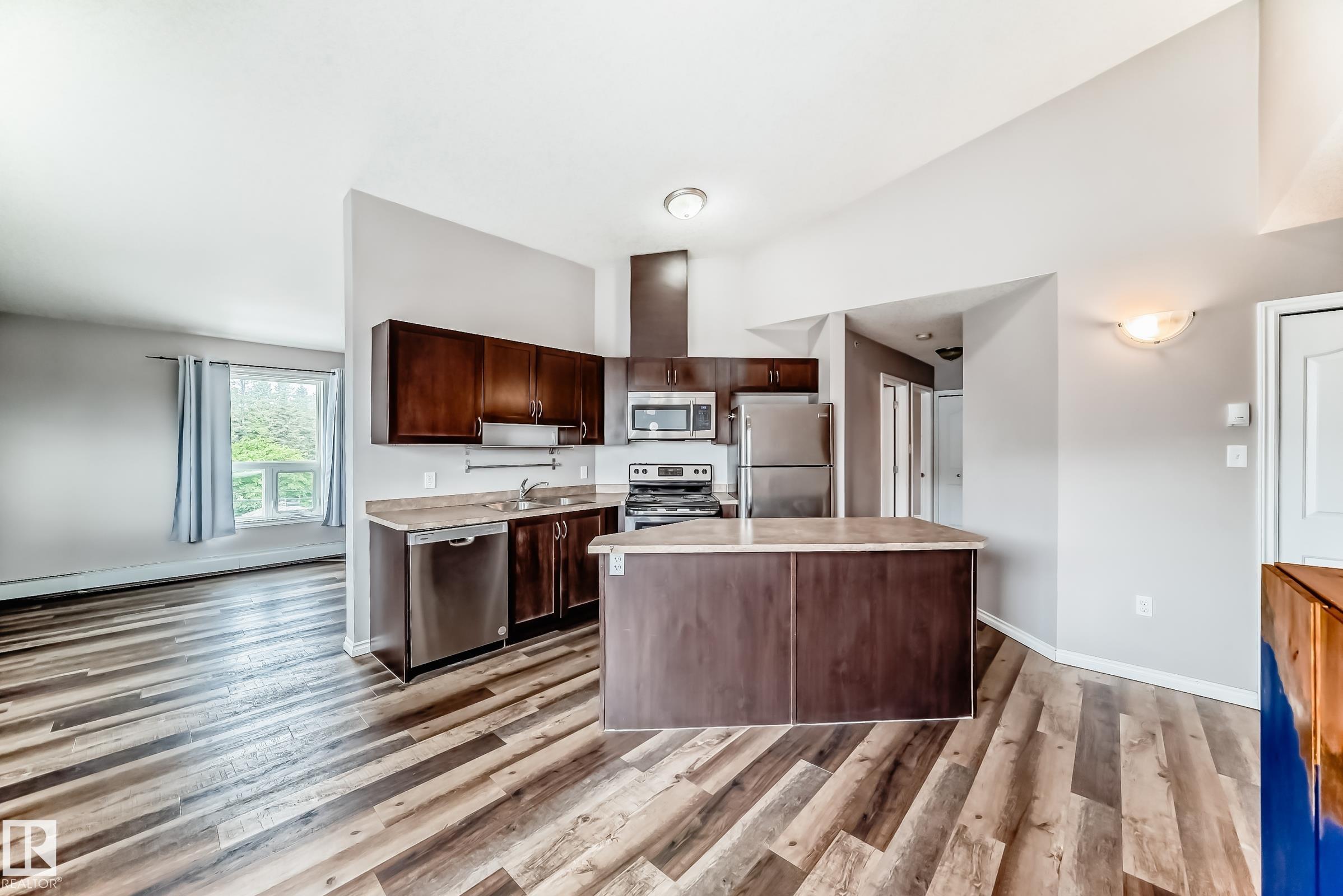 401 10710 116 Street, Edmonton, Alberta, T5N 3A5