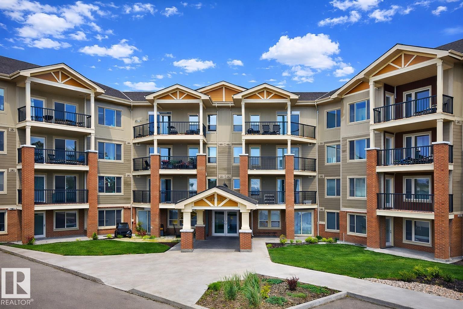 204 3715 Whitelaw Lane, Edmonton, Alberta, T6W 2C3
