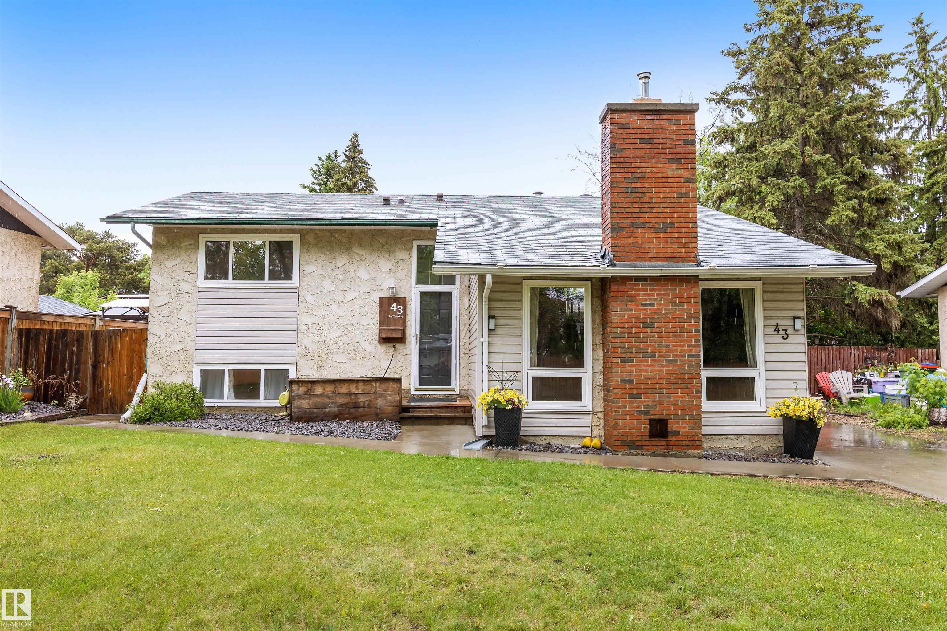 43 Laydon Drive, St. Albert, Alberta, T8N 2H8