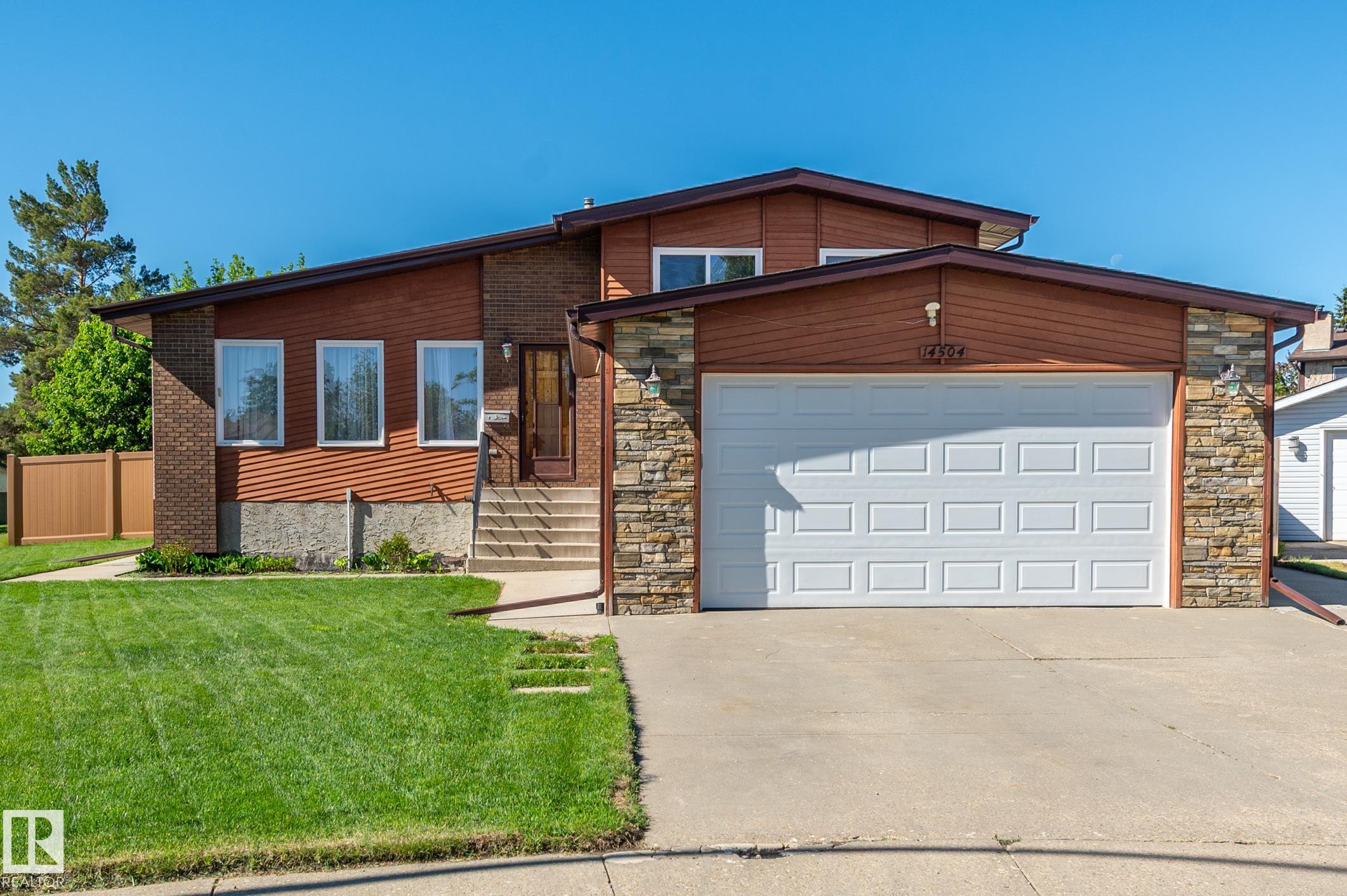14504 30 Street, Edmonton, Alberta, T5Y 2C3