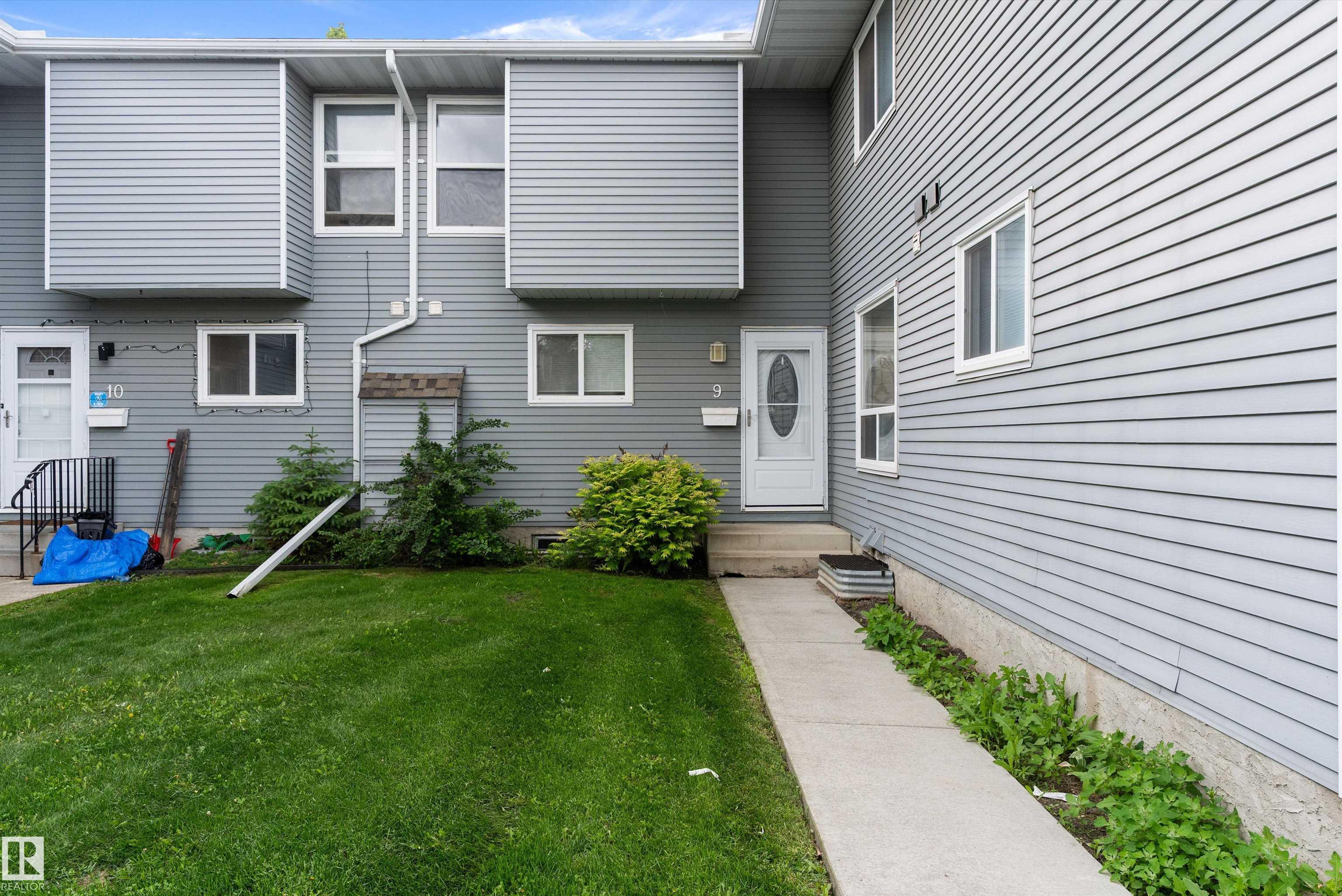 9 4403 Riverbend Road, Edmonton, Alberta, T6H 5S9