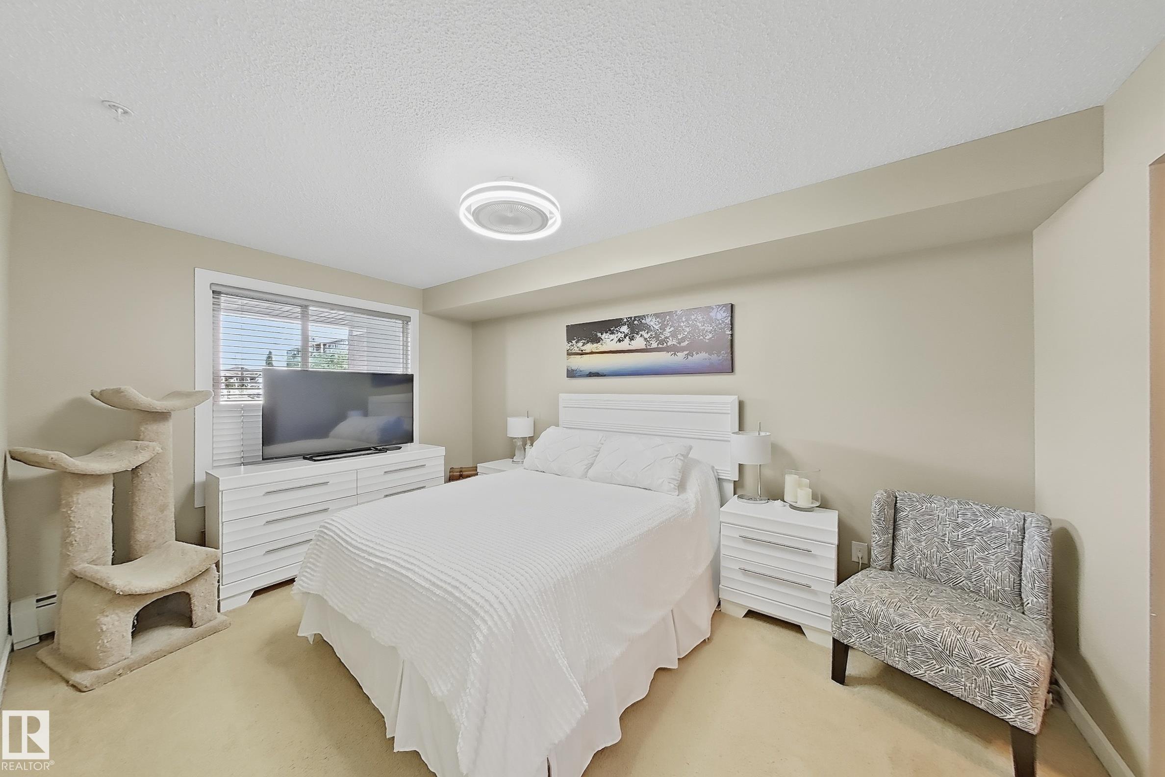 117 3715 Whitelaw Lane, Edmonton, Alberta, T6W 2C3