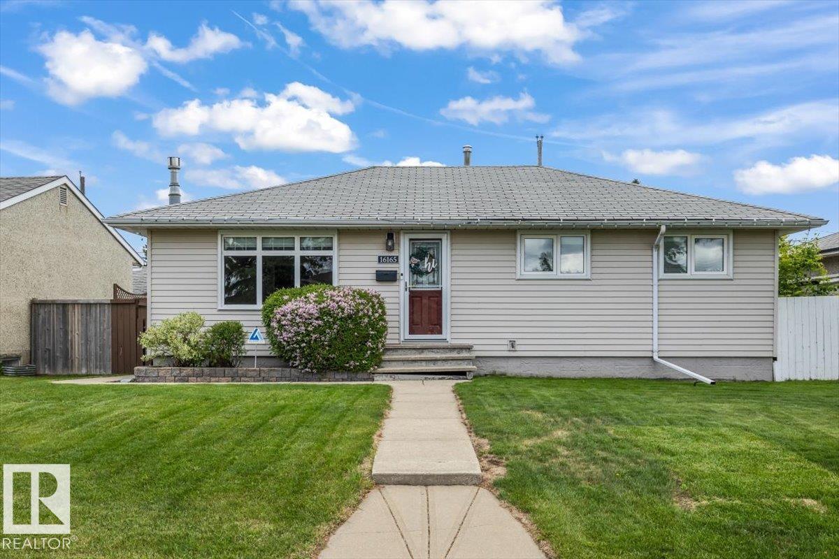 16165 110b Avenue, Edmonton, Alberta, T5P 1J6