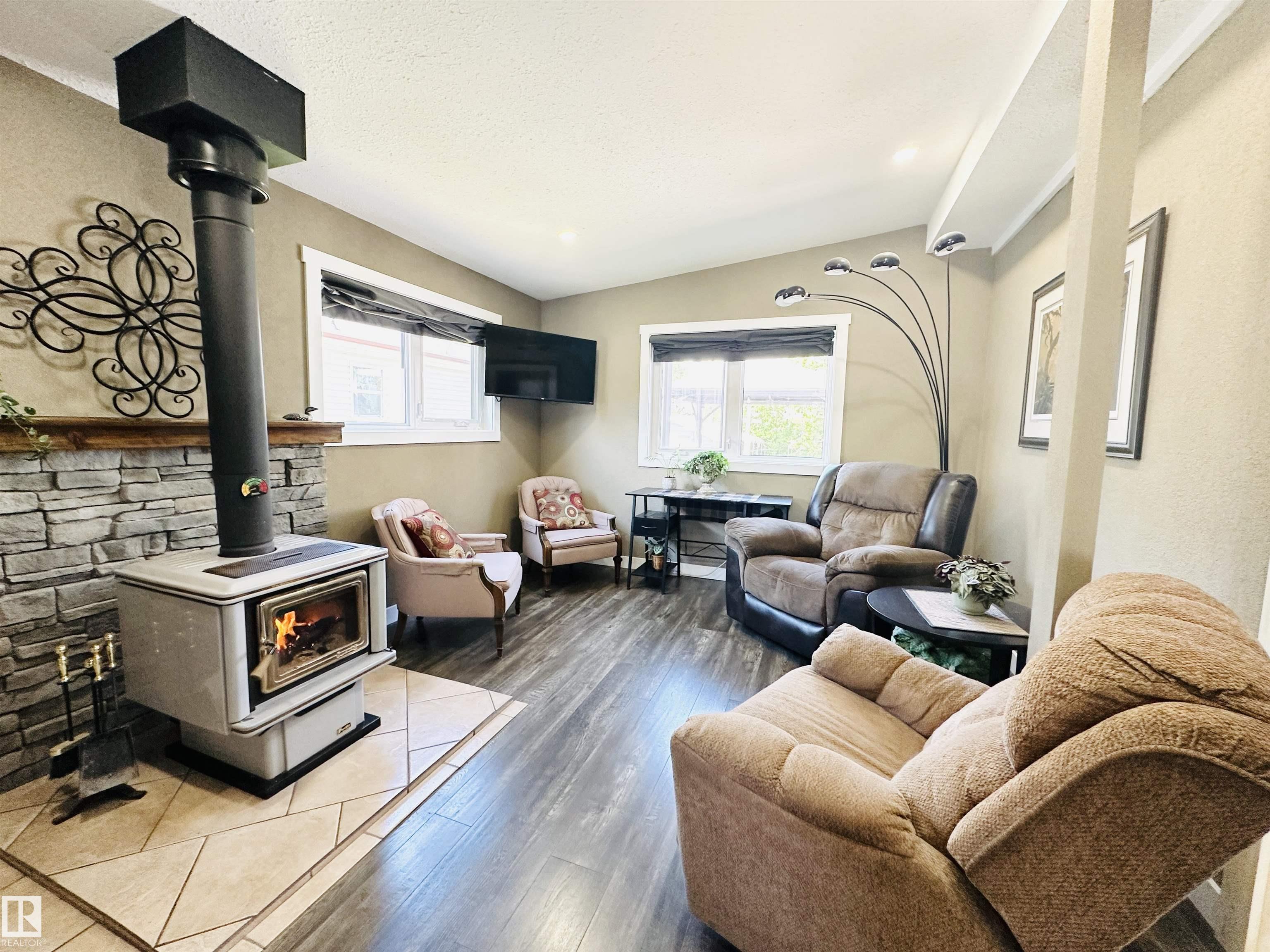 2 4306 47 Street, Wetaskiwin, Alberta, T9A 1W6