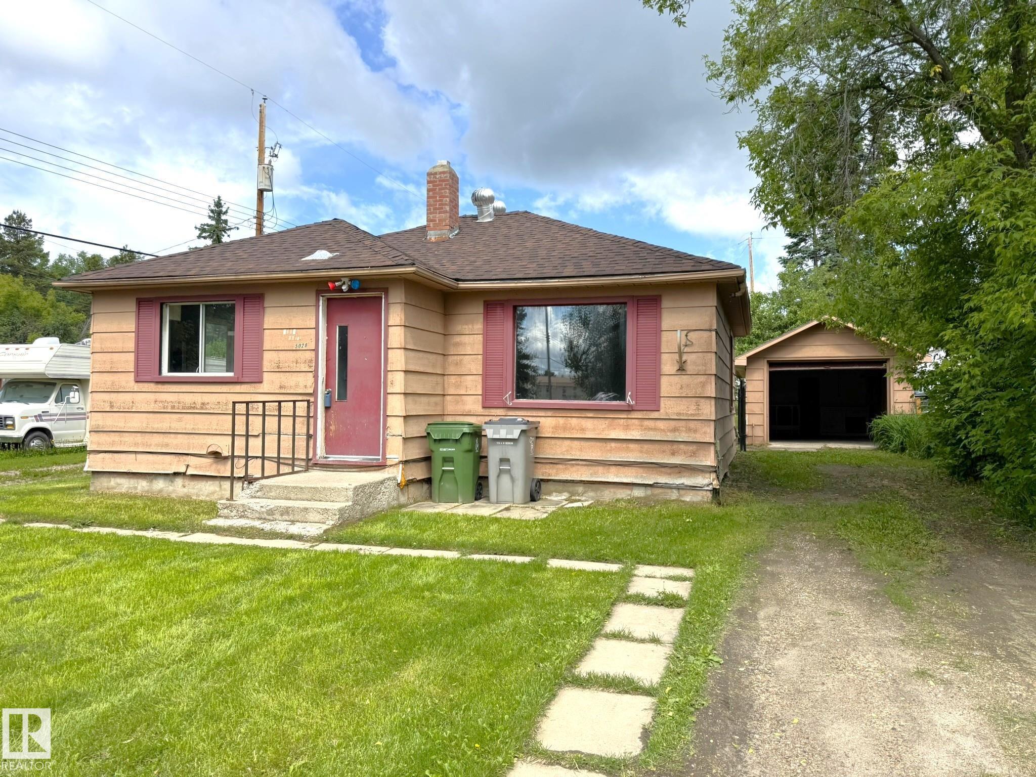 5028 52 Avenue, Breton, Alberta, T0C 0P0
