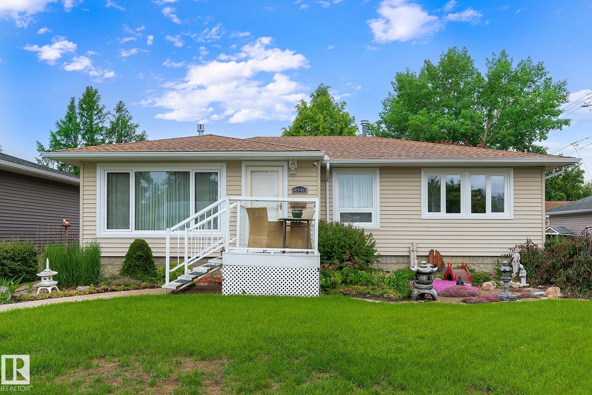 8940 147 Street, Edmonton, Alberta, T5R 0Y3