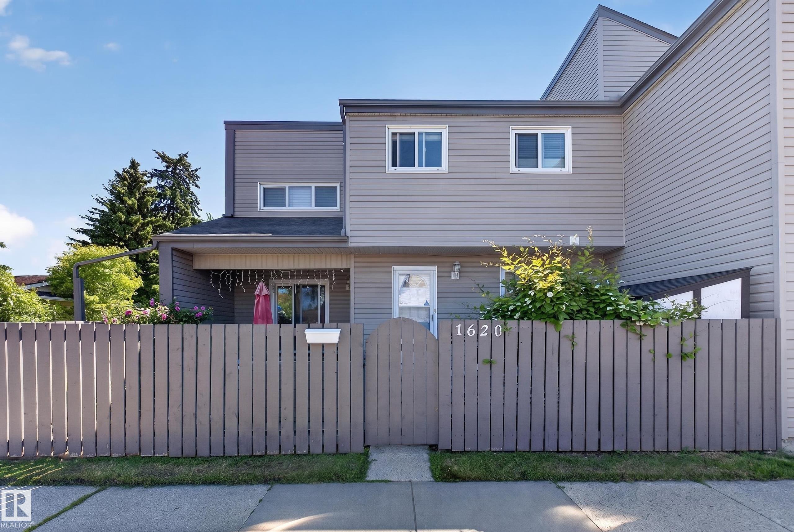 1620 LAKEWOOD Road NW Edmonton Alberta